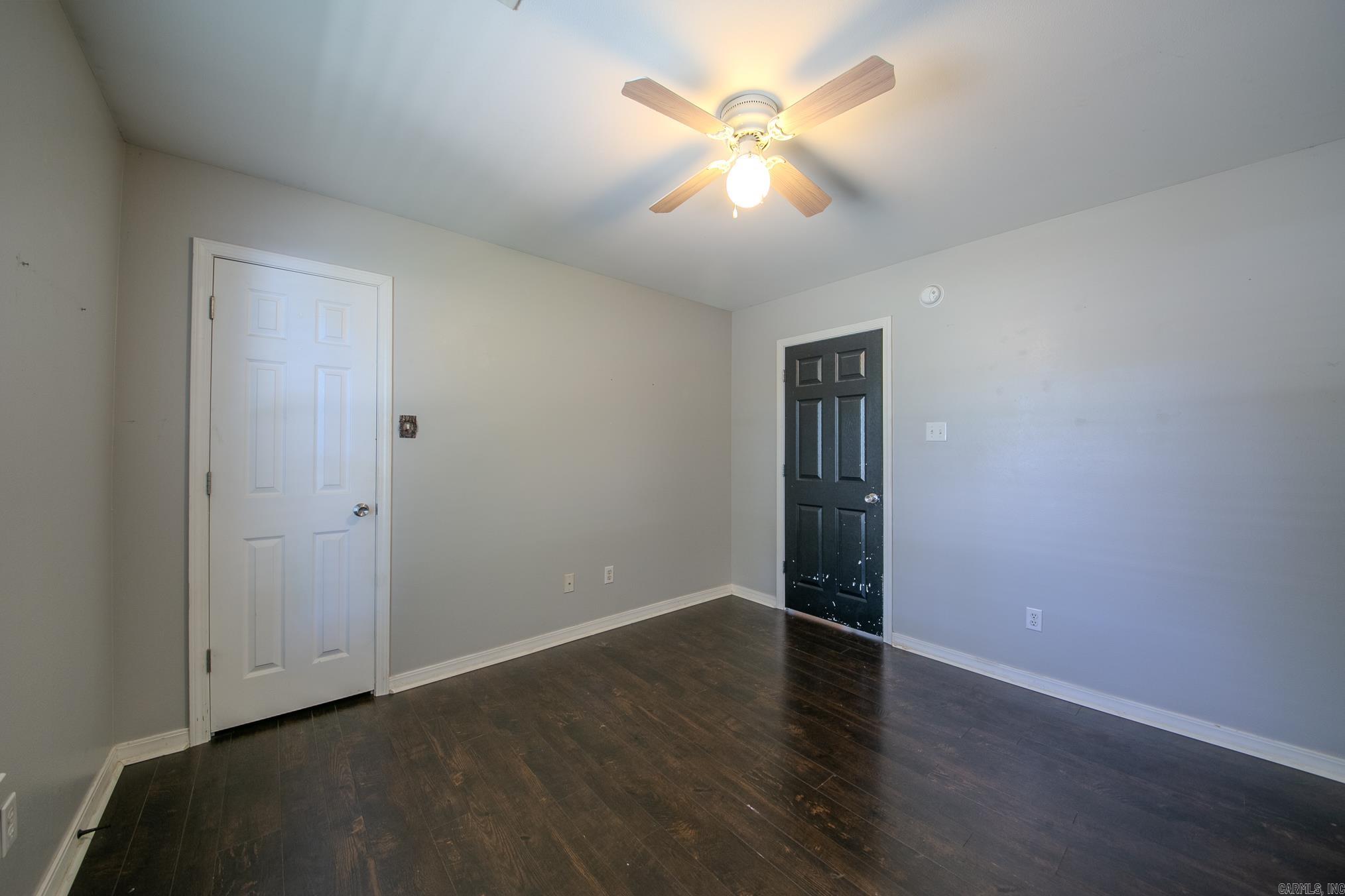 Country Wood - Residential Lease