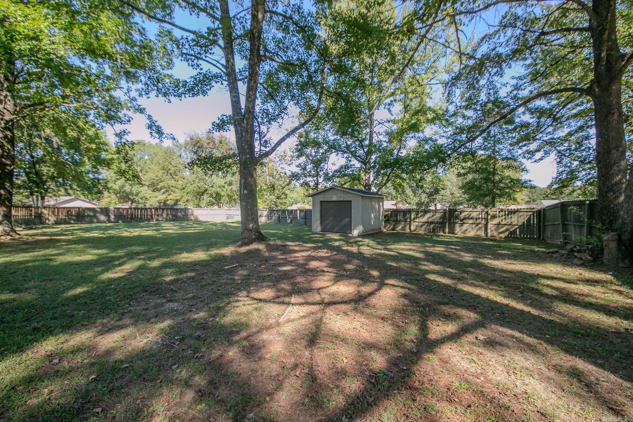 Country Wood - Residential Lease