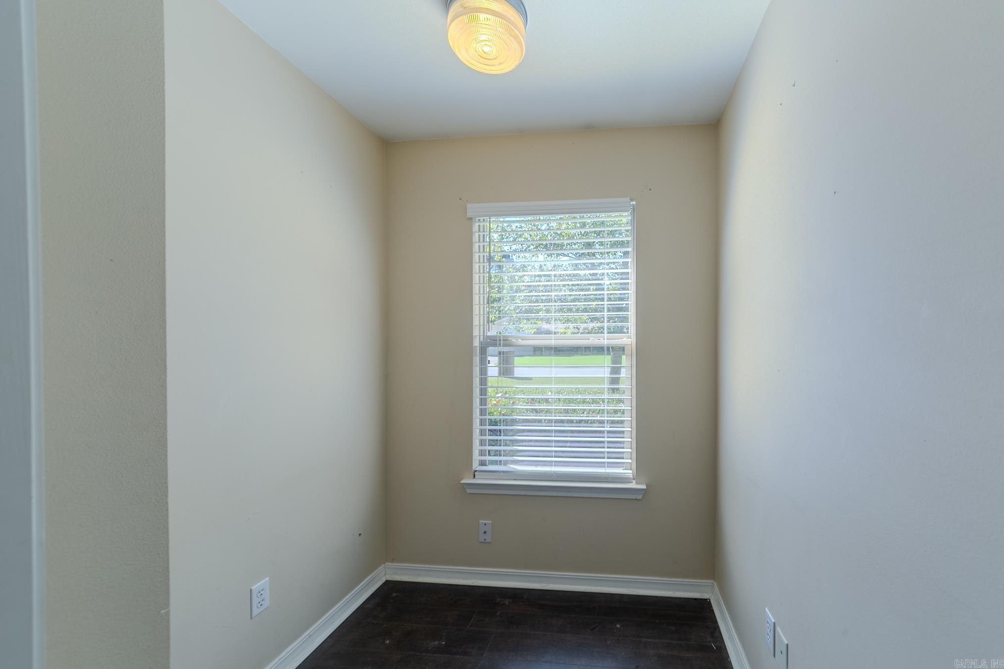 Country Wood - Residential Lease