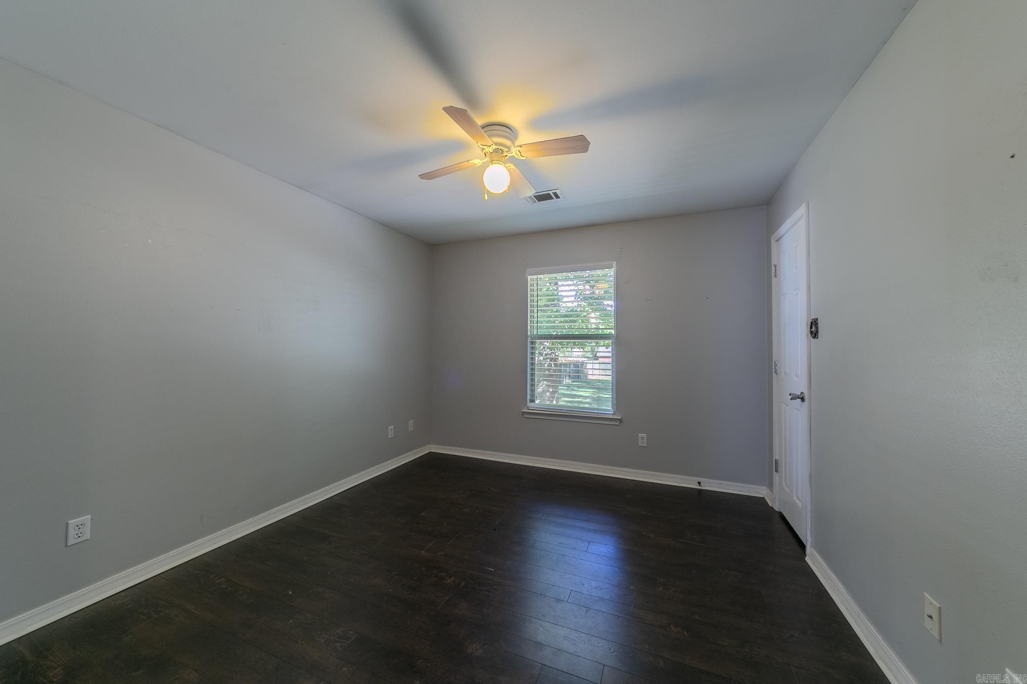 Country Wood - Residential Lease