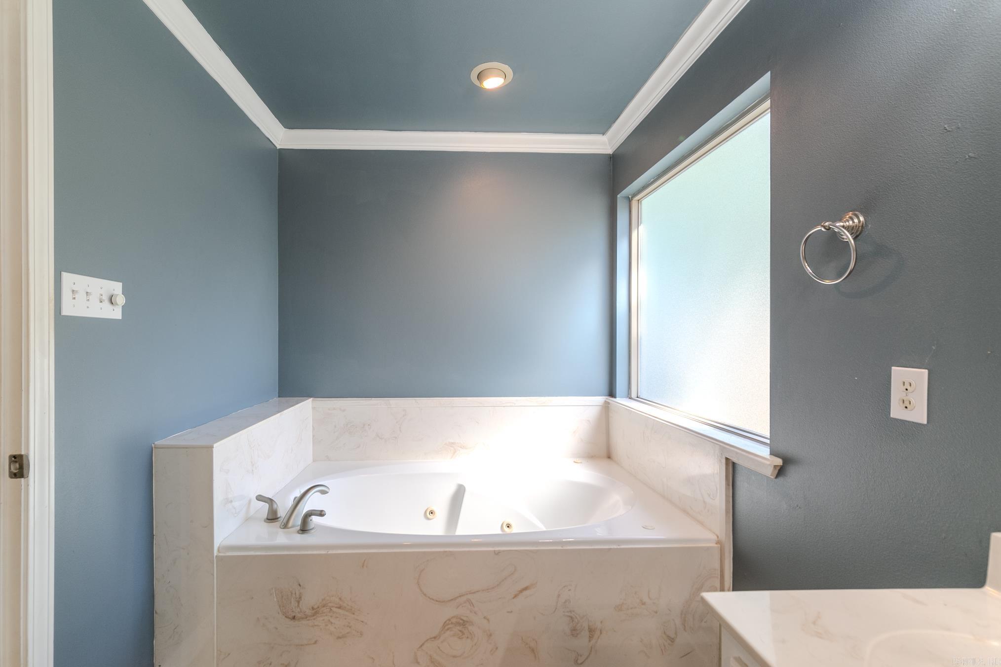 Country Wood - Residential Lease