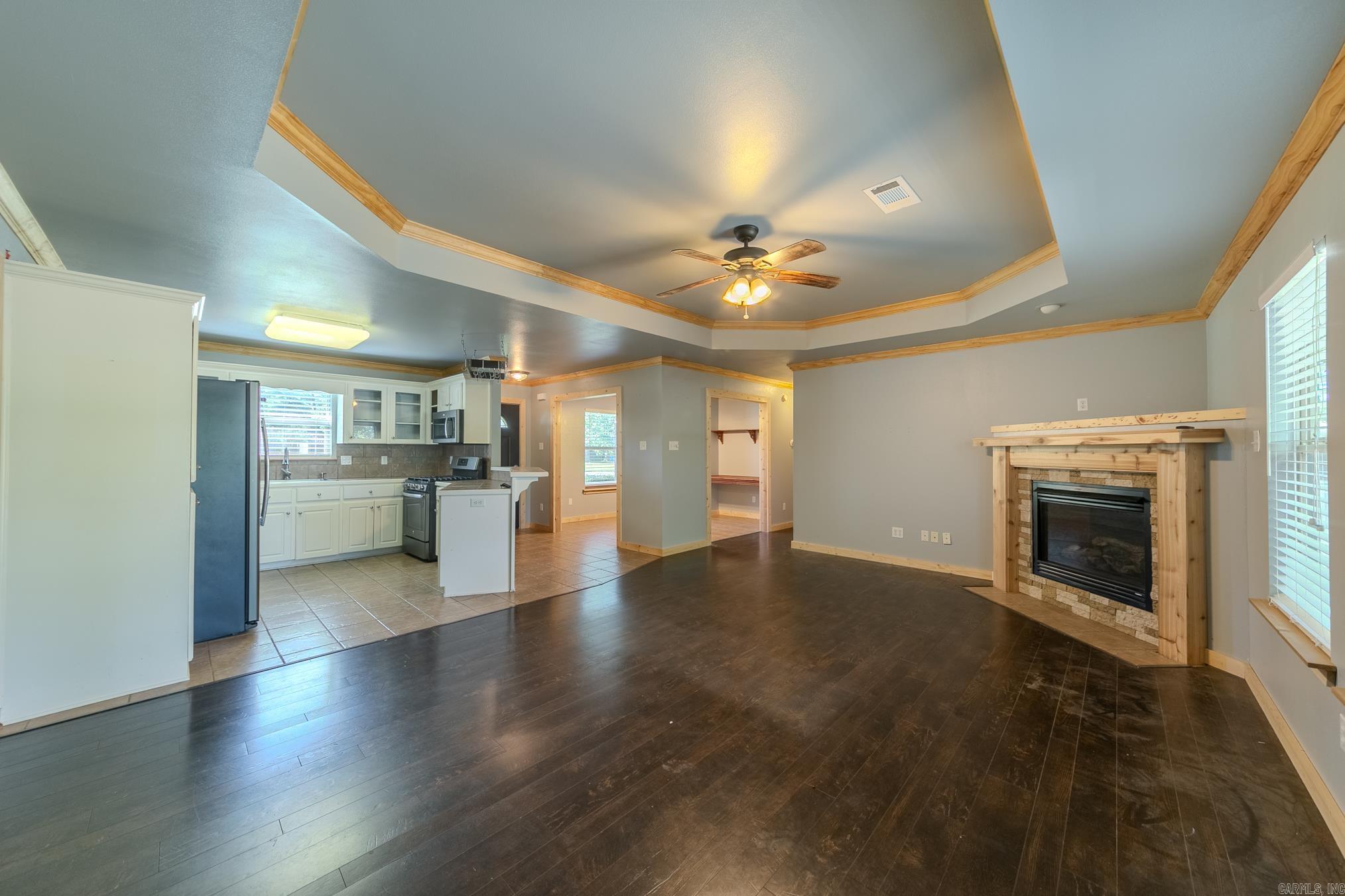 Country Wood - Residential Lease