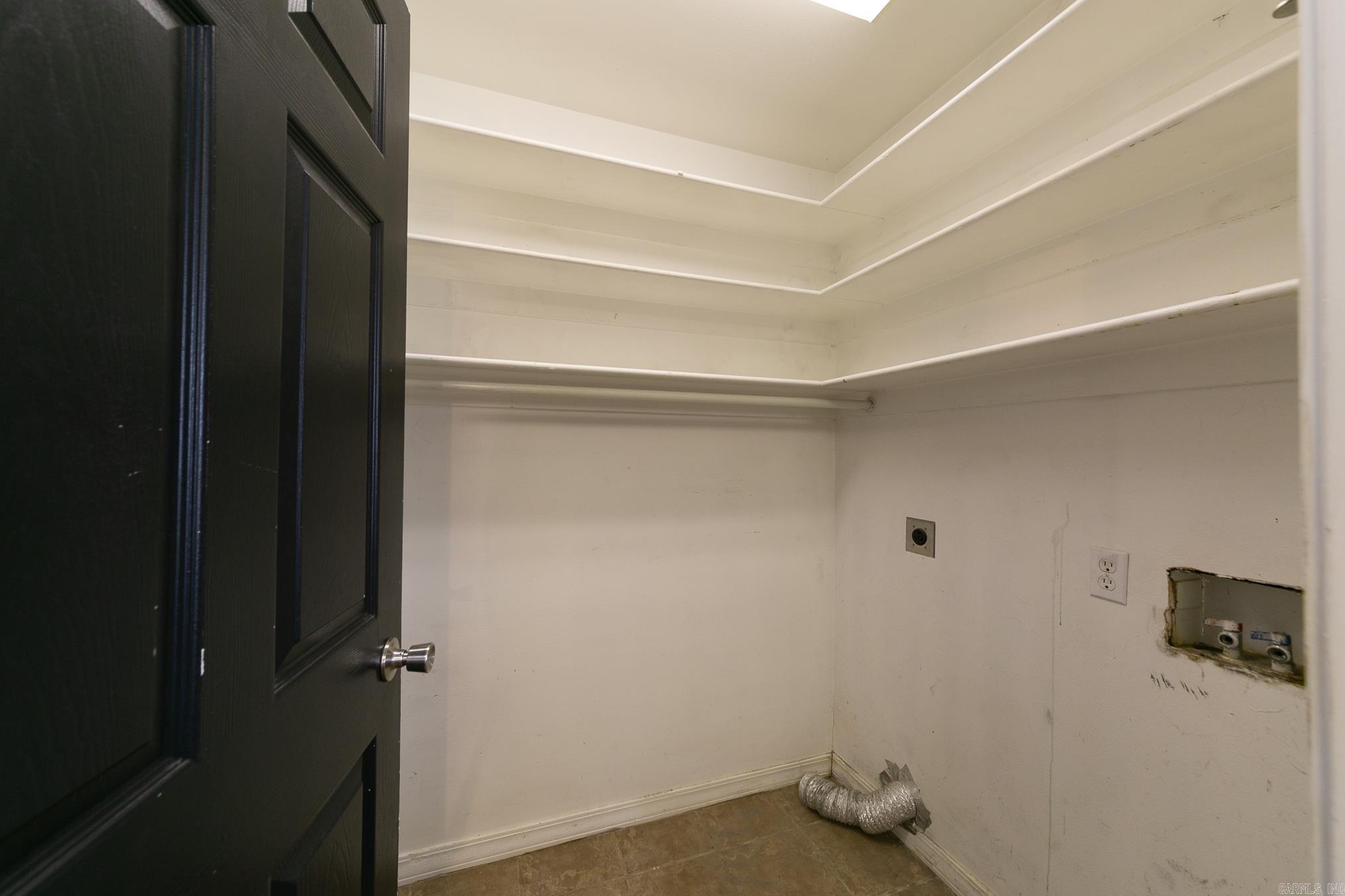 Country Wood - Residential Lease