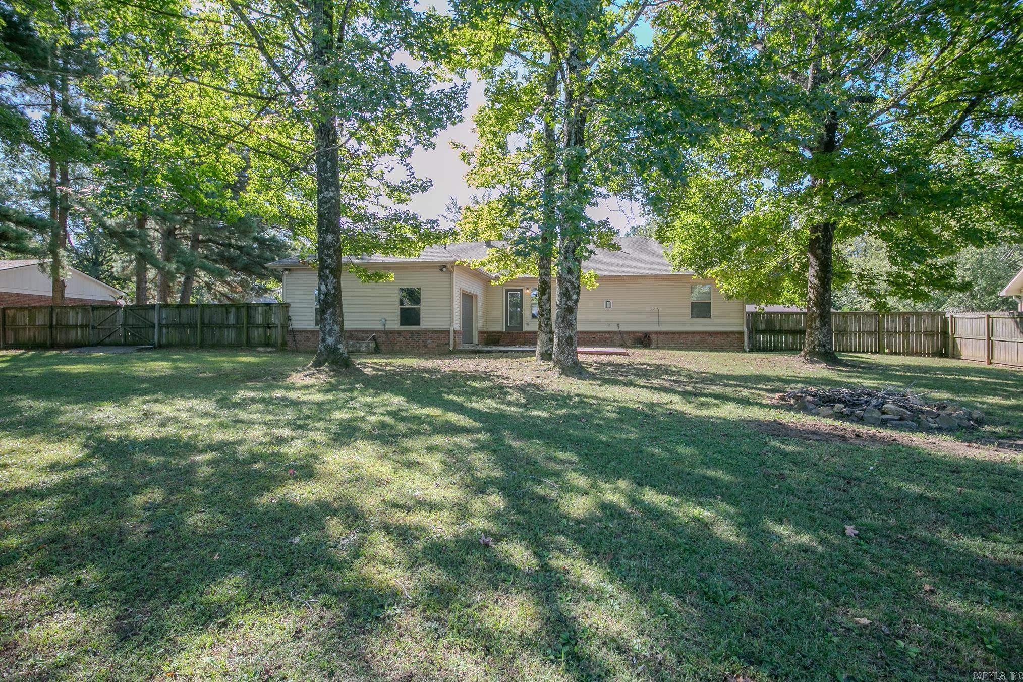 Country Wood - Residential Lease