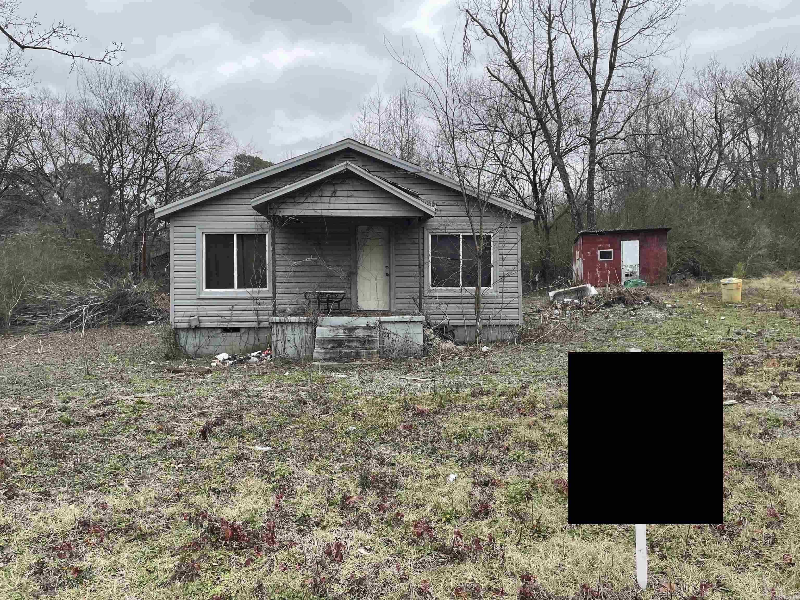 INVESTORS *** COME TAKE A LOOK *** AS IS SALE *** GOOD BONES ***