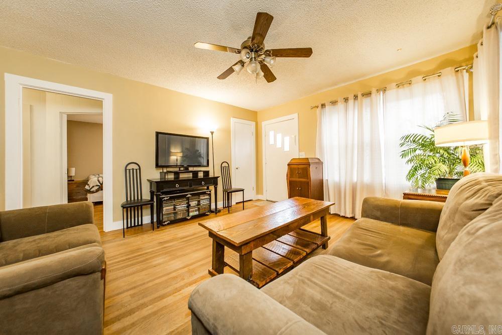 RICHARDS - Residential