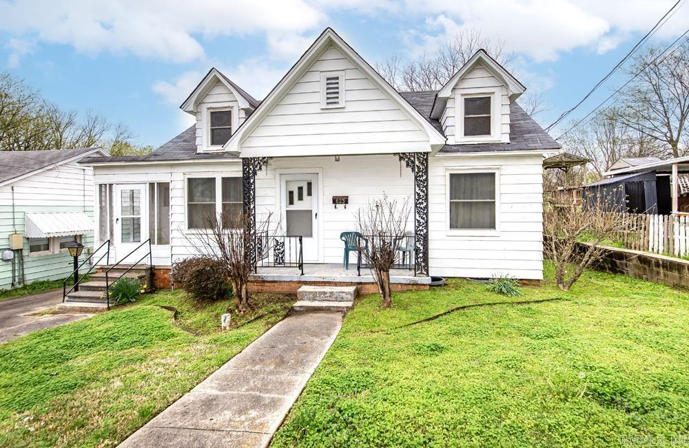 RICHARDS - Residential