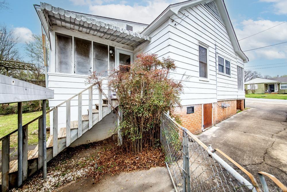 RICHARDS - Residential