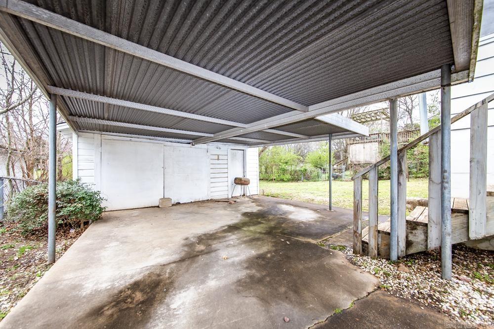 RICHARDS - Residential