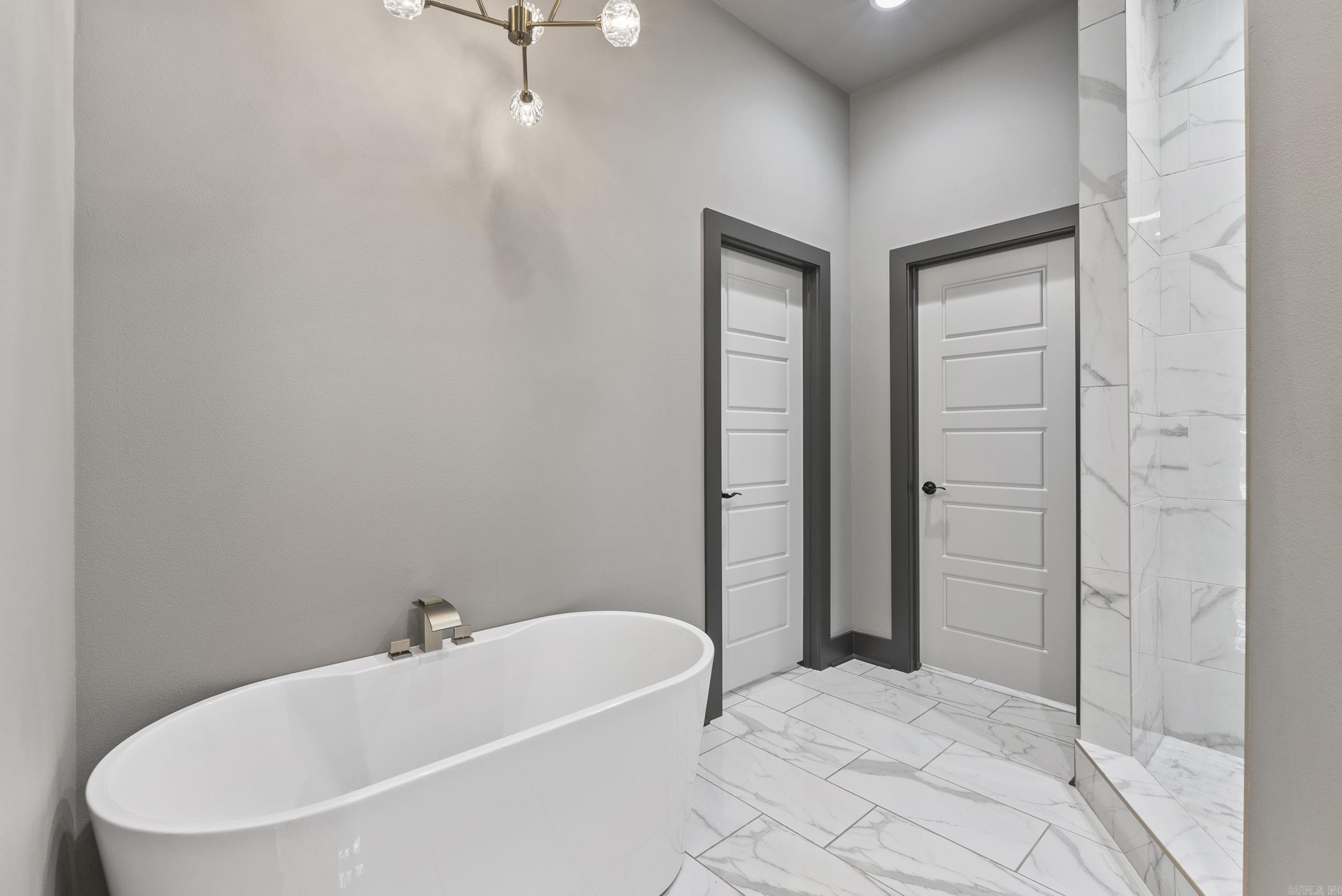 NORTHWOODS - Residential