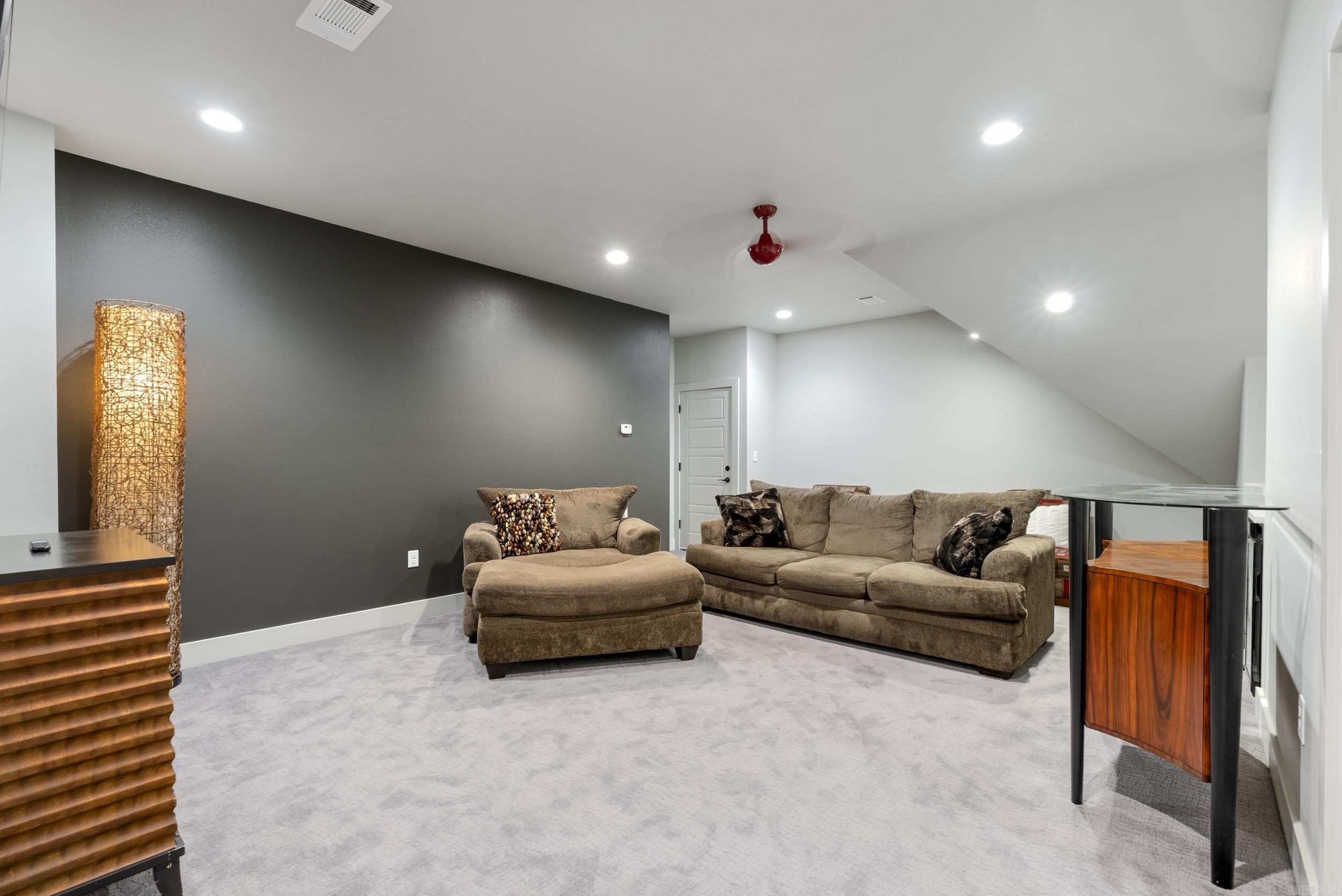 NORTHWOODS - Residential
