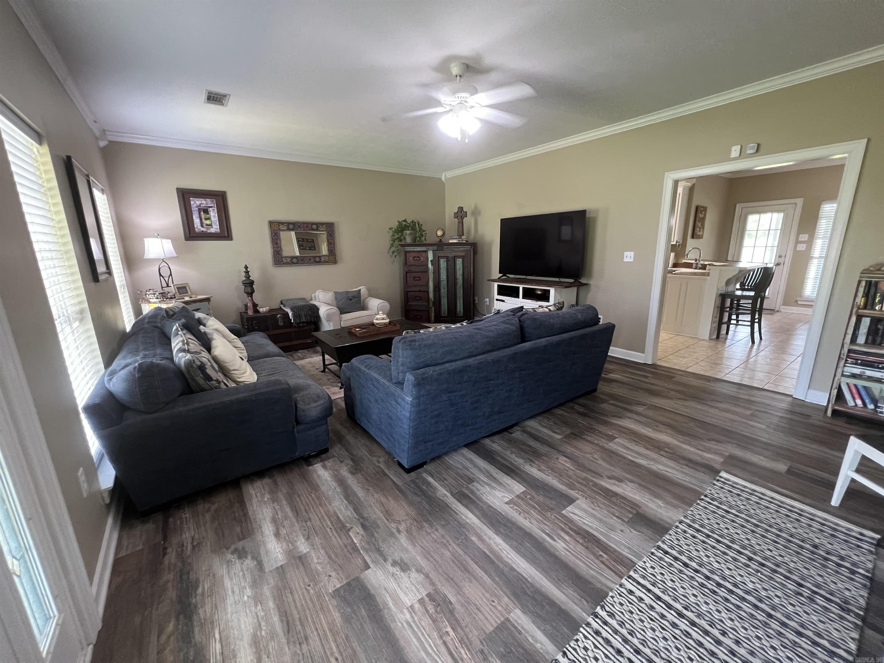 LOST CREEK - Residential