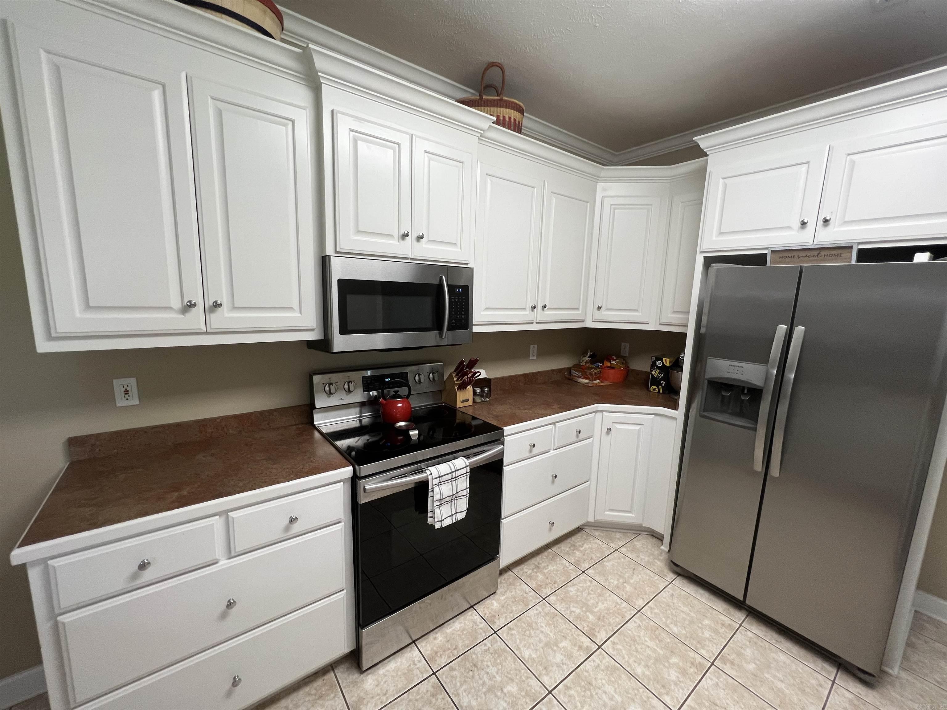 LOST CREEK - Residential