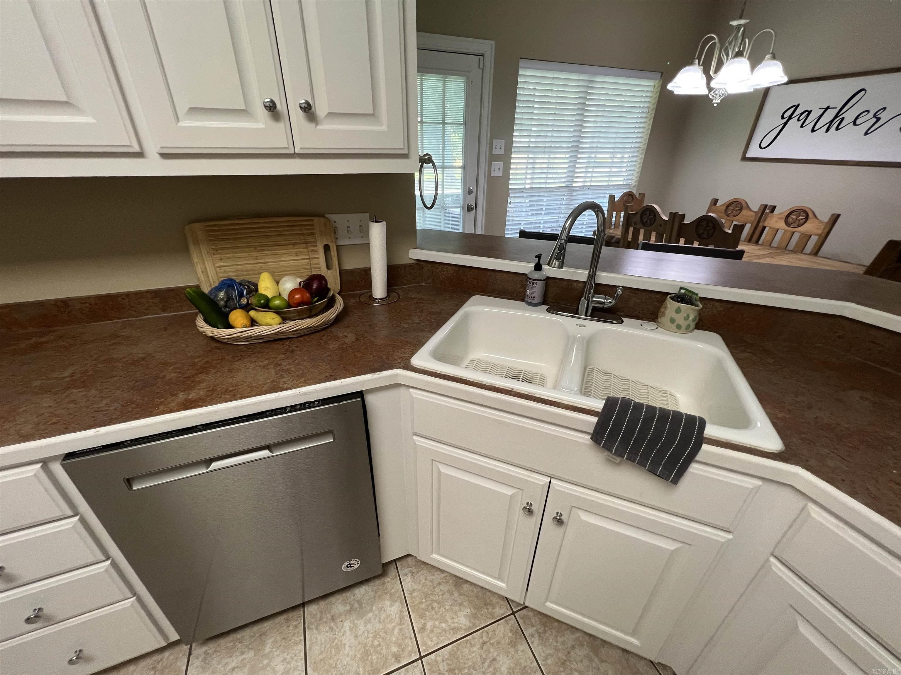 LOST CREEK - Residential