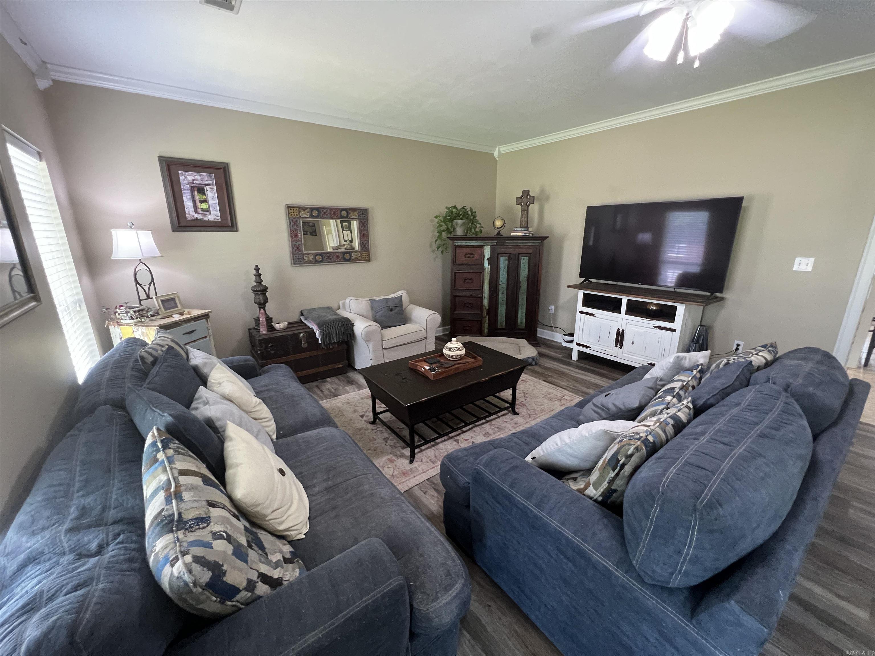 LOST CREEK - Residential