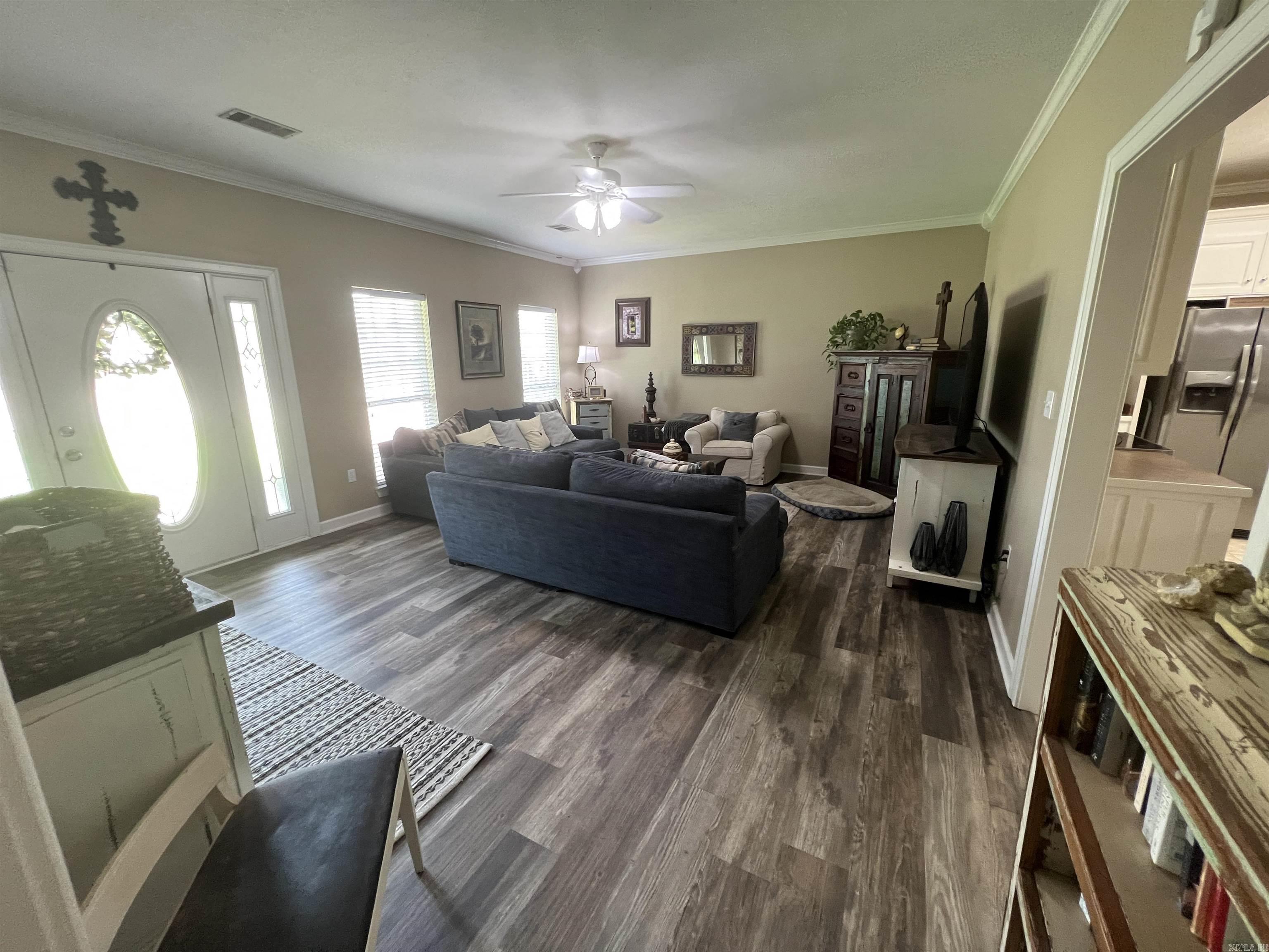 LOST CREEK - Residential