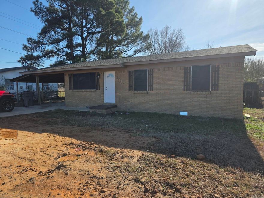 3/1 1011sqft brick home on crawls space. Two car carport with extra storage.  70x90 lot with fenced yard, new shingles, HVAC, electrical and refreshed cosmetics.  Dead end street with no neighbors to the north. Seller will pay closing cost up to $5000 if looking for ownership less than rent call your favorite agent today! Flood insurance required, but homestead credit negates expense and there is nothing wrong with extra insurance so you can relax and enjoy your investment.