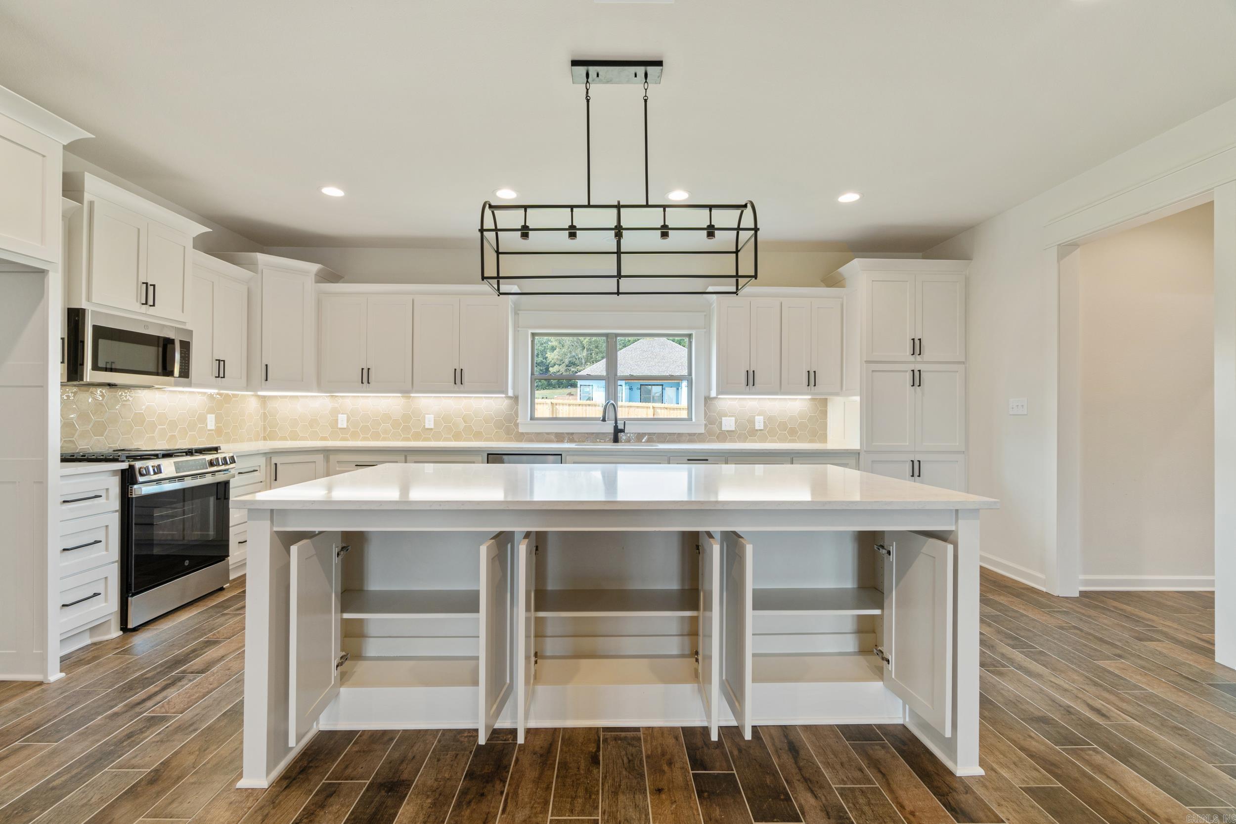 RIDGE VIEW - Residential