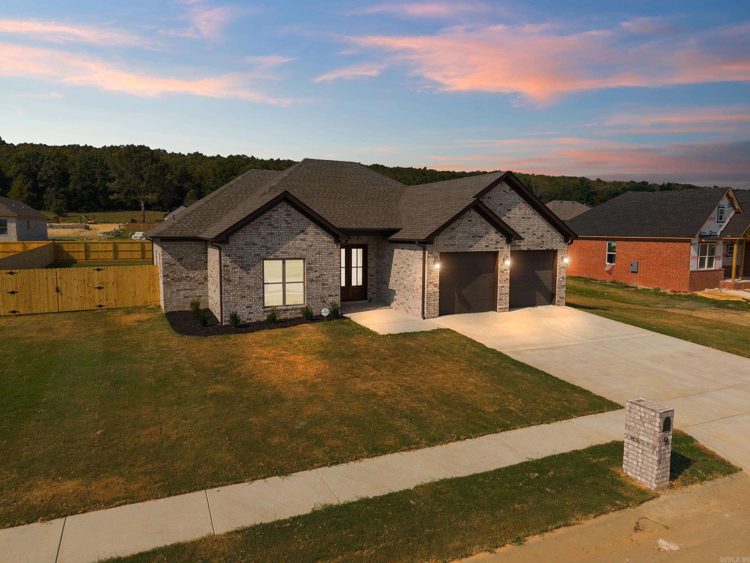 RIDGE VIEW - Residential