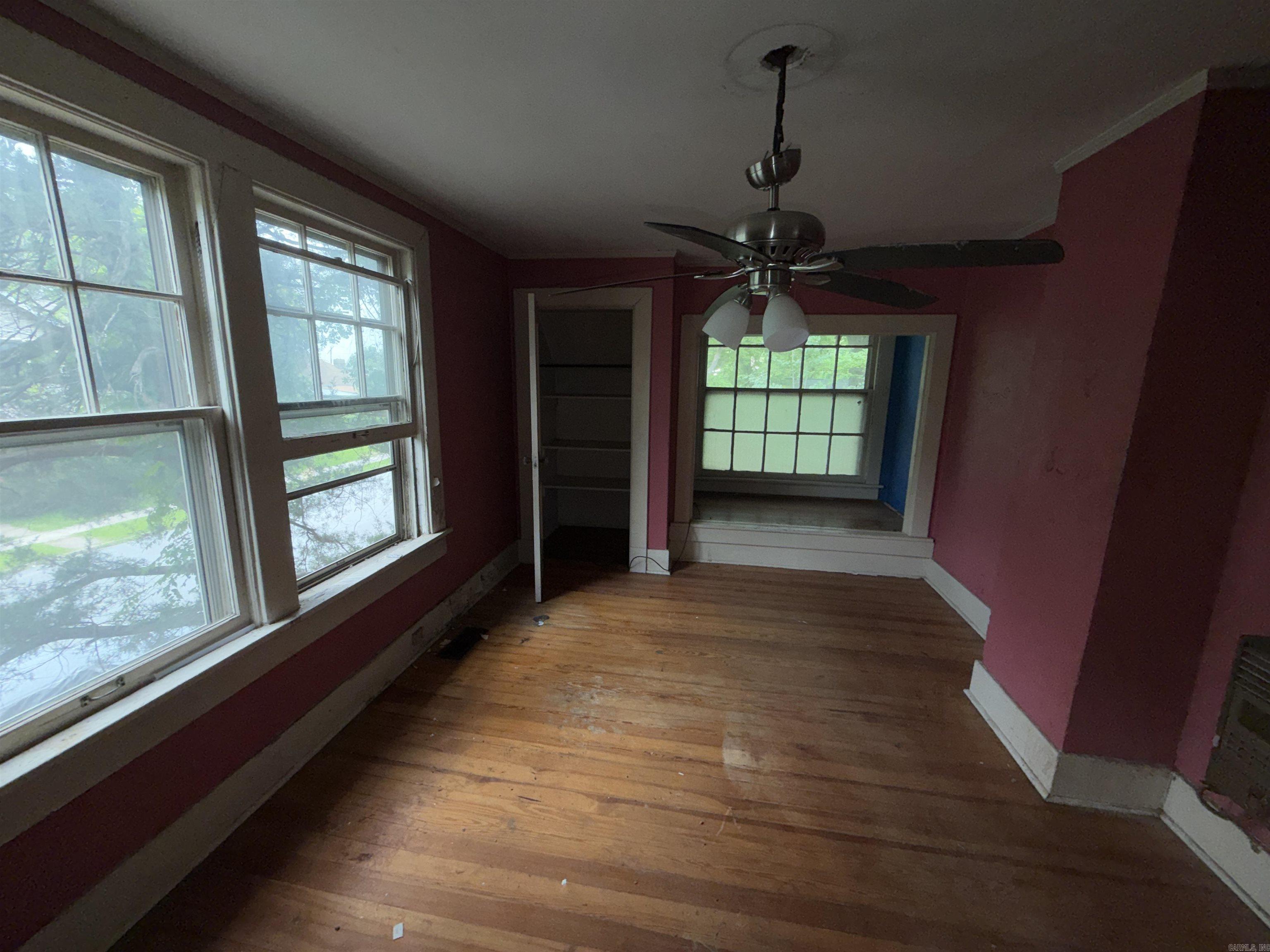 CITY OF LR L10 - Residential