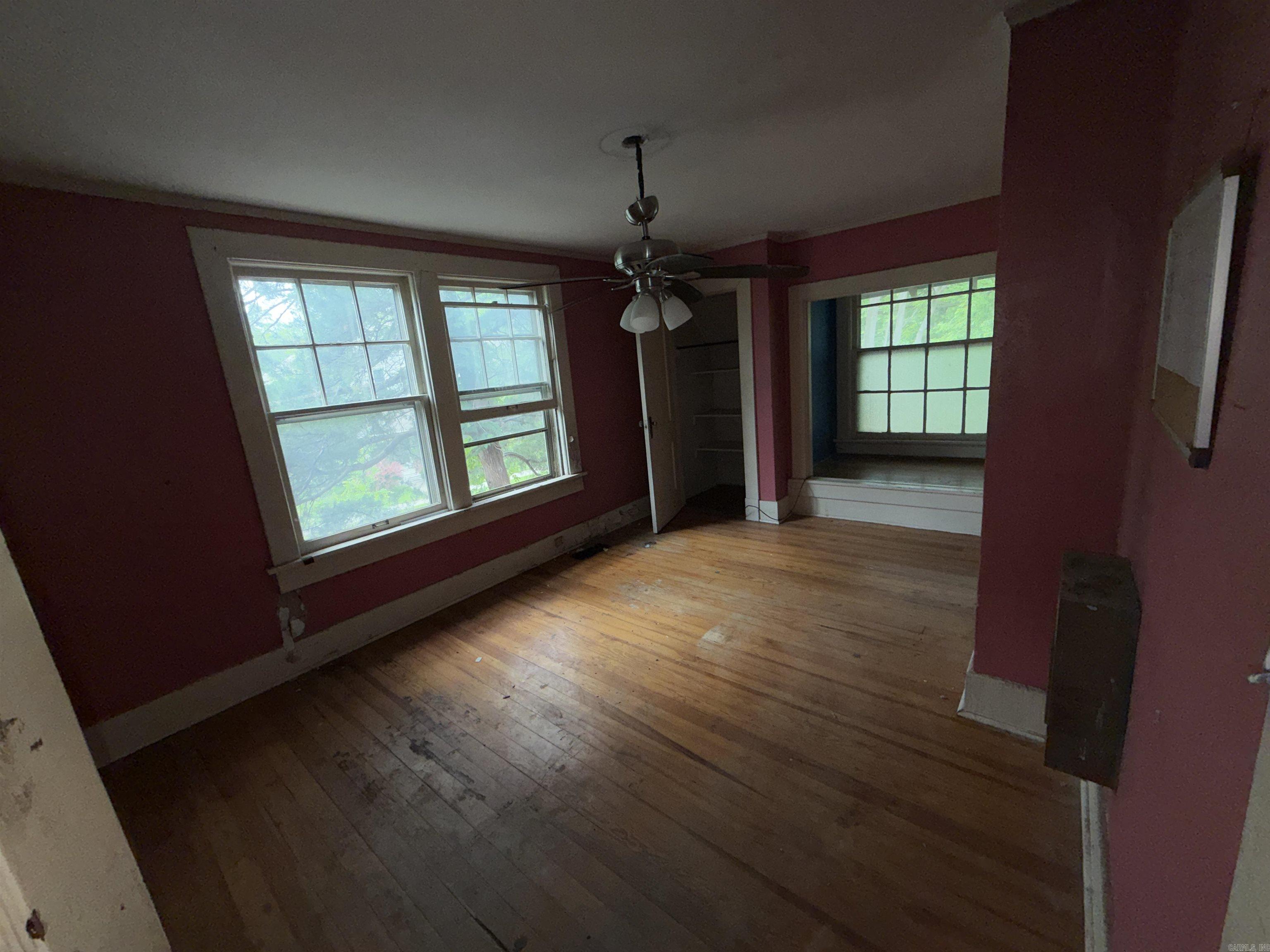 CITY OF LR L10 - Residential