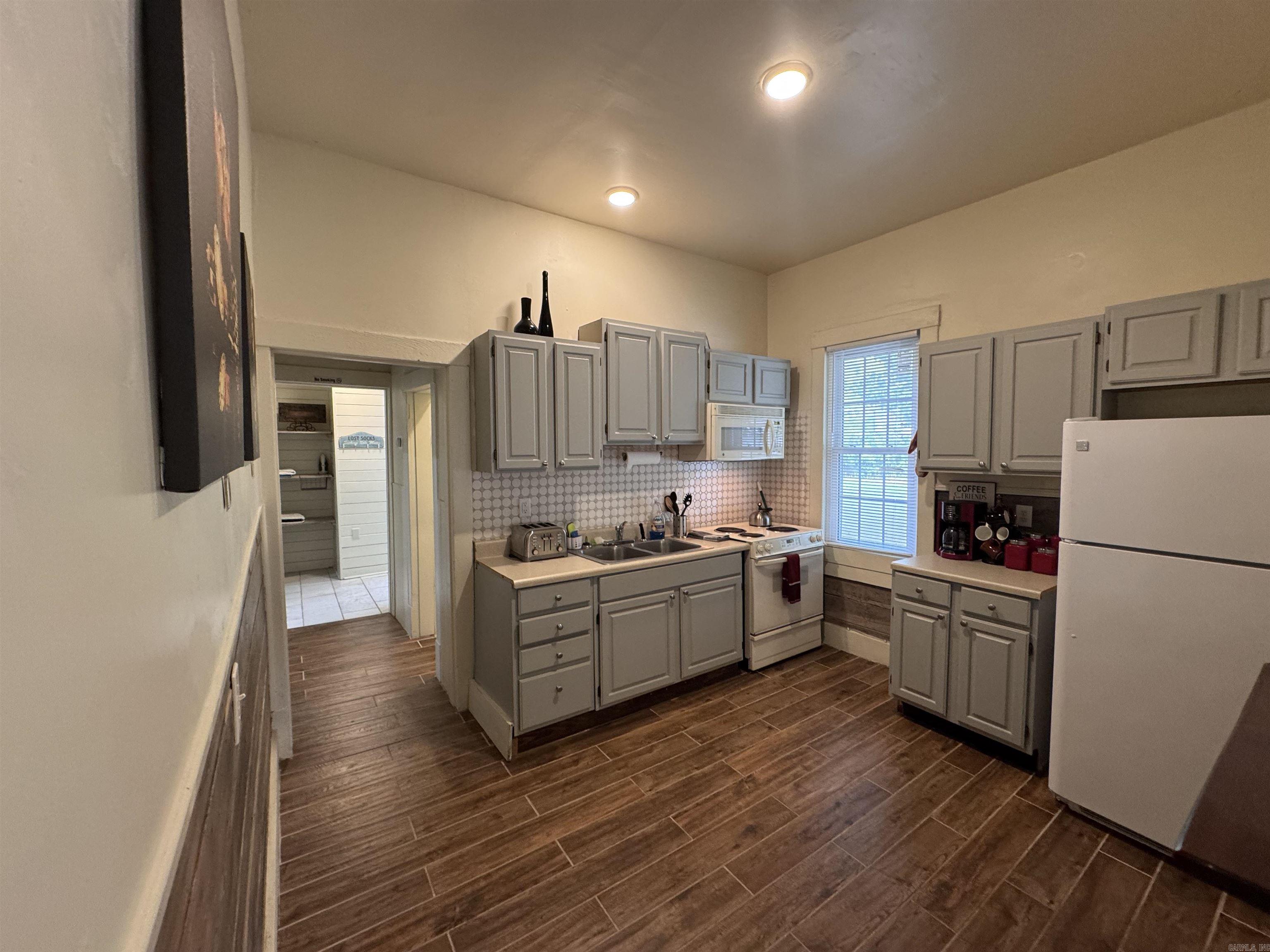 SOUTH HOT SPRINGS ADDITION - Residential