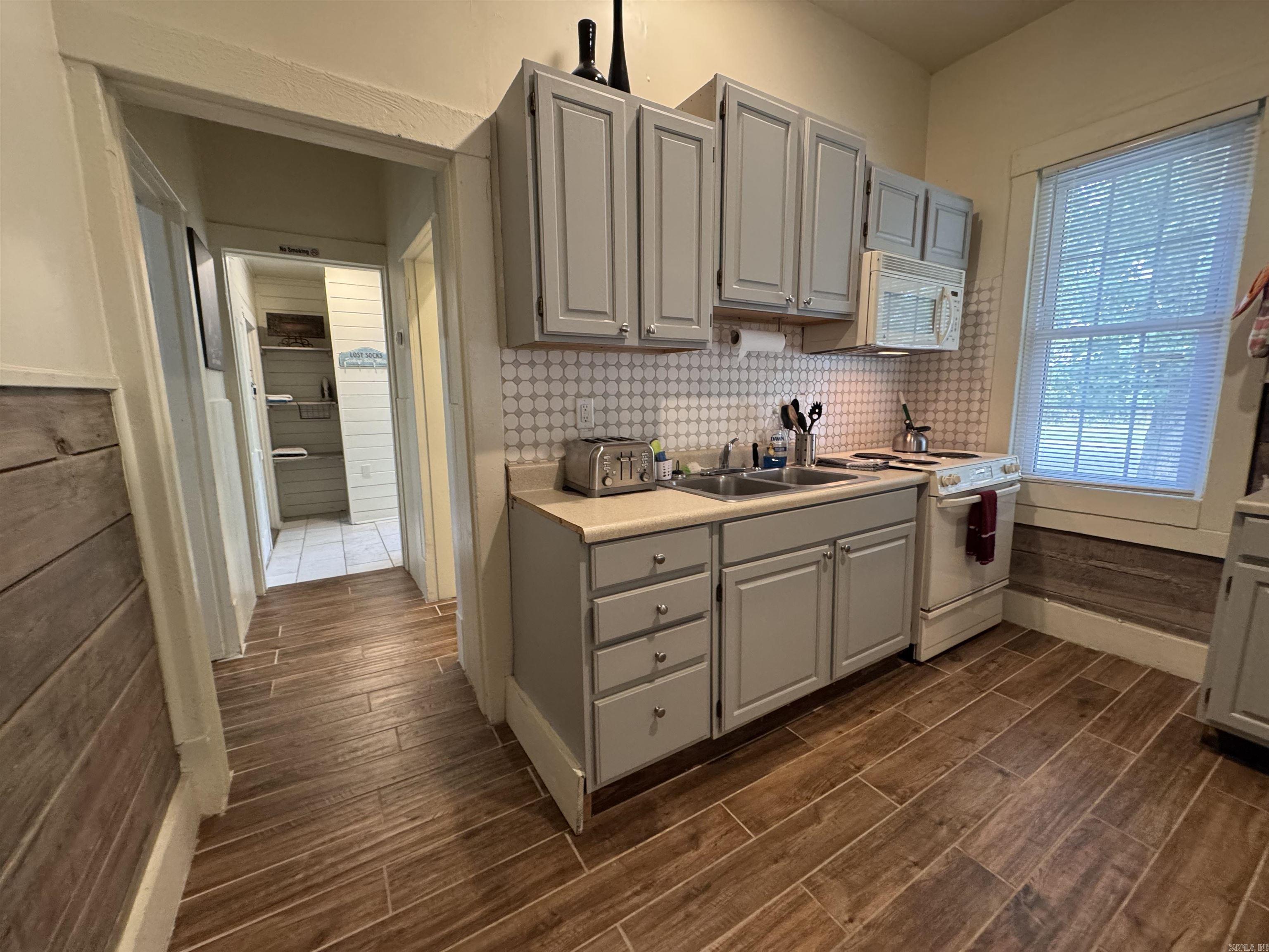 SOUTH HOT SPRINGS ADDITION - Residential