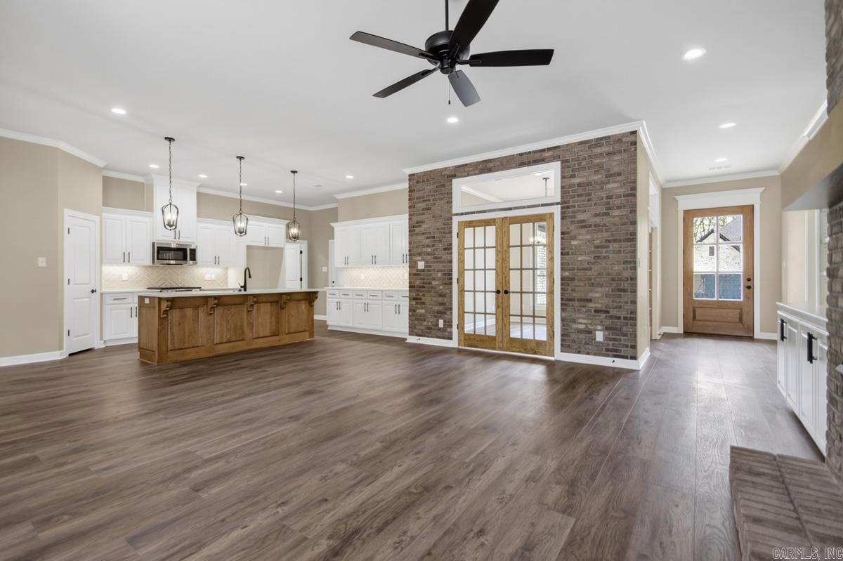 MILLERS GLENN - Residential