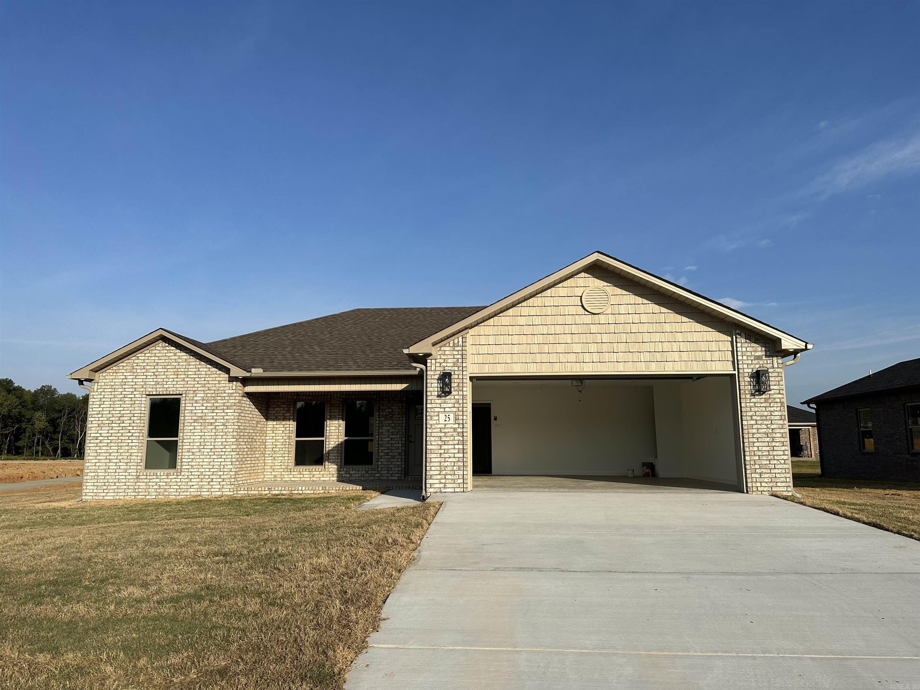 DEERFIELD ESTATES - Residential