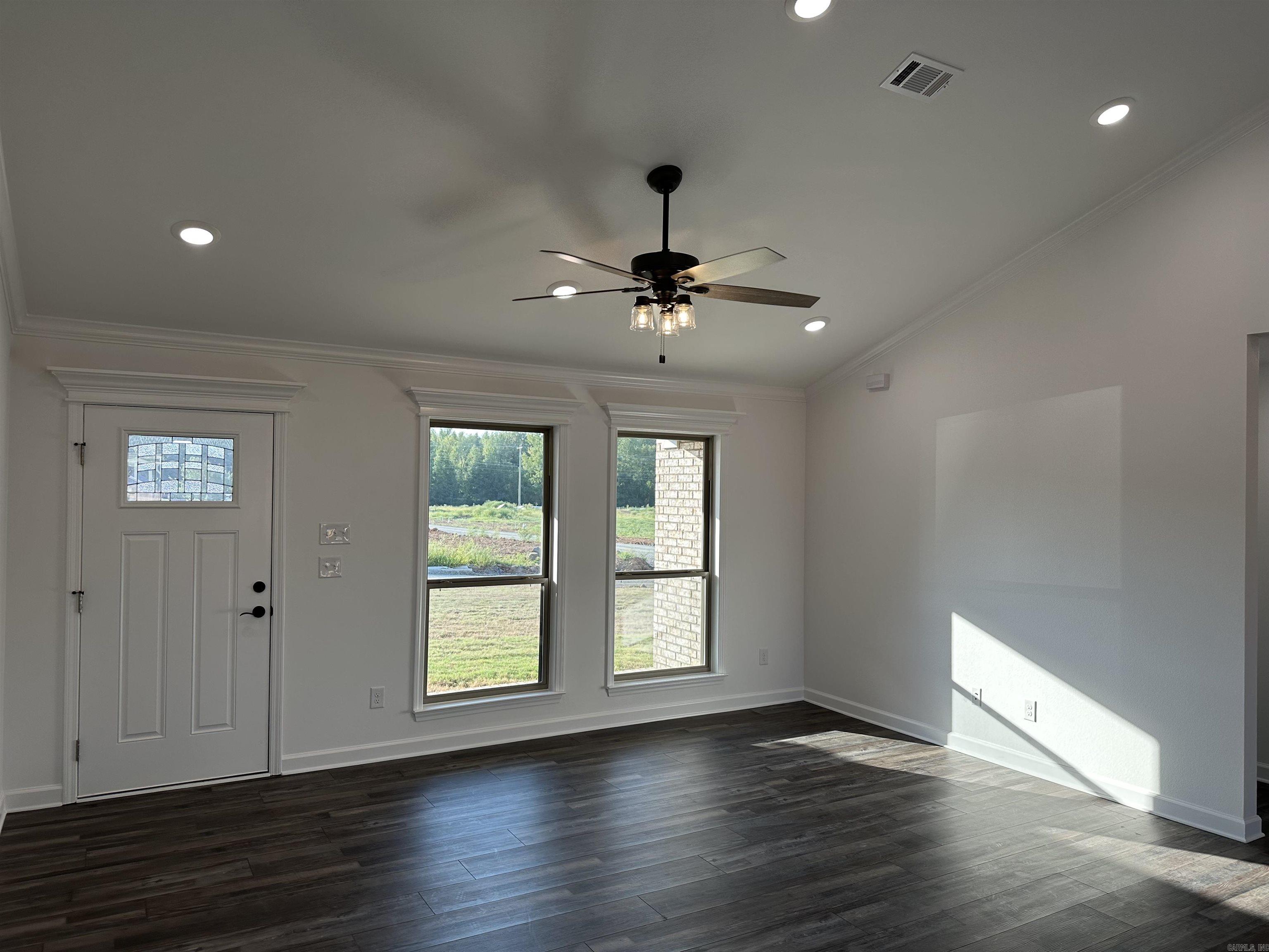 DEERFIELD ESTATES - Residential