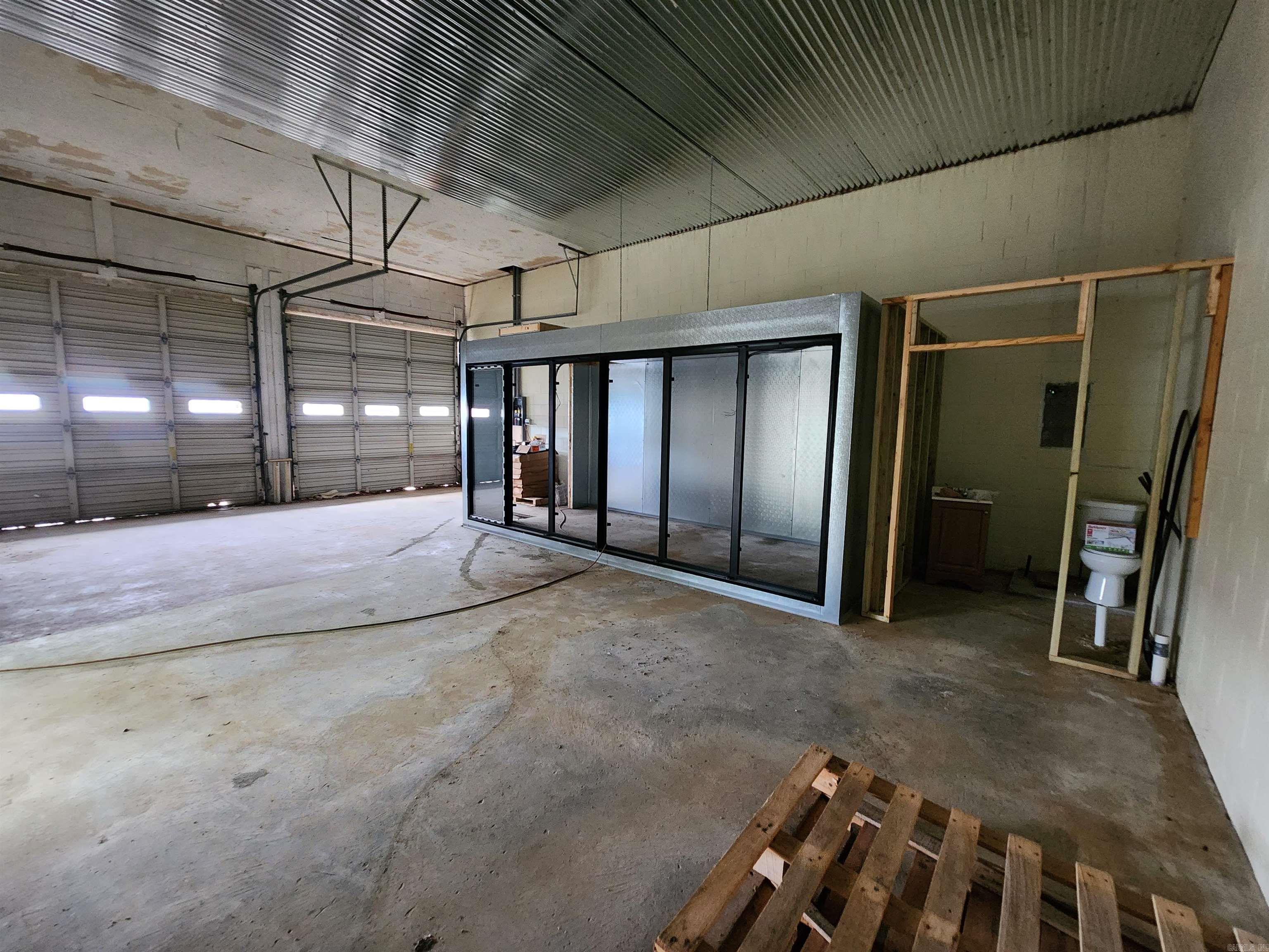 nil - Commercial Sale