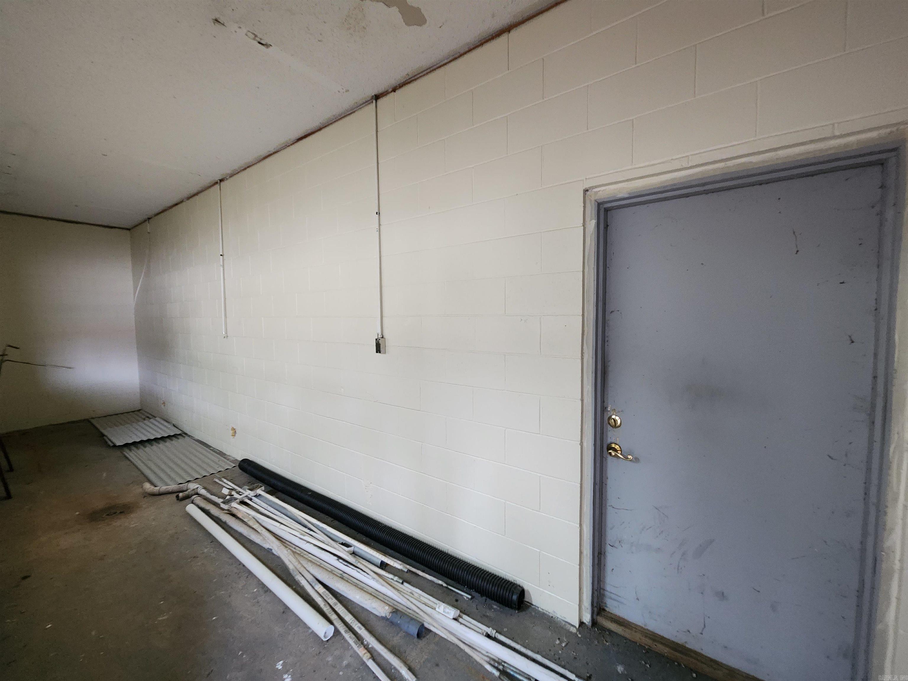 nil - Commercial Sale