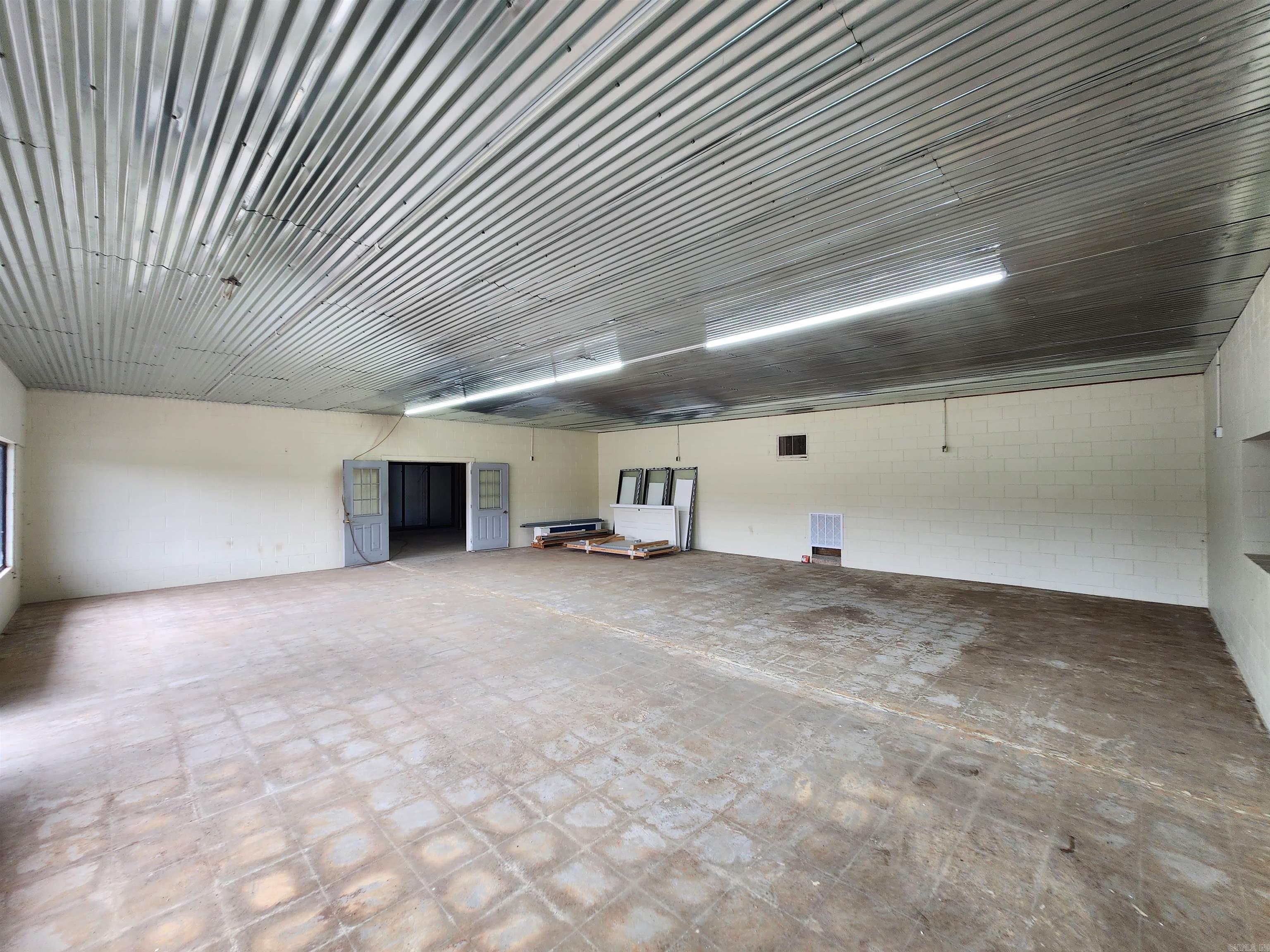 nil - Commercial Sale