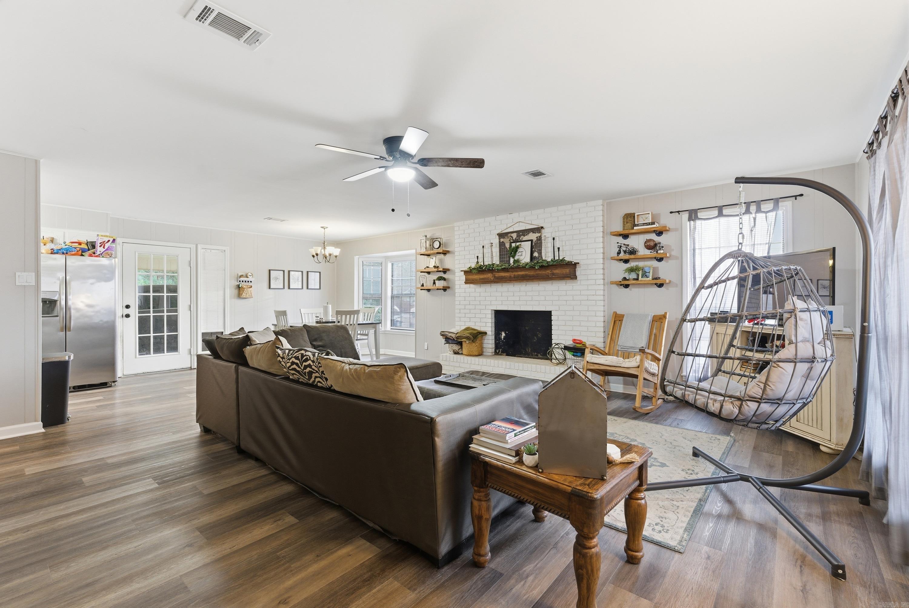 RANCH ESTATE - Residential