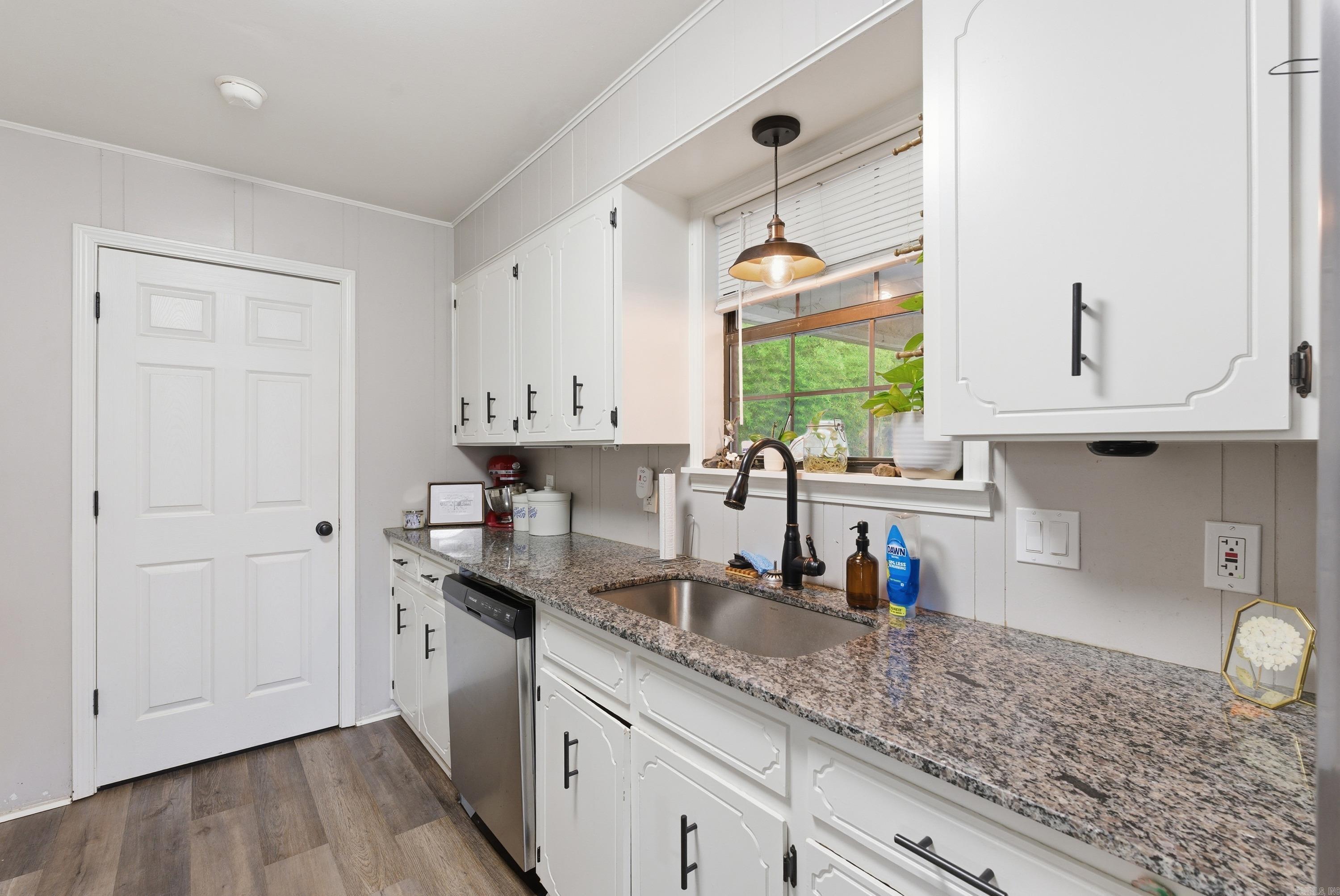 RANCH ESTATE - Residential