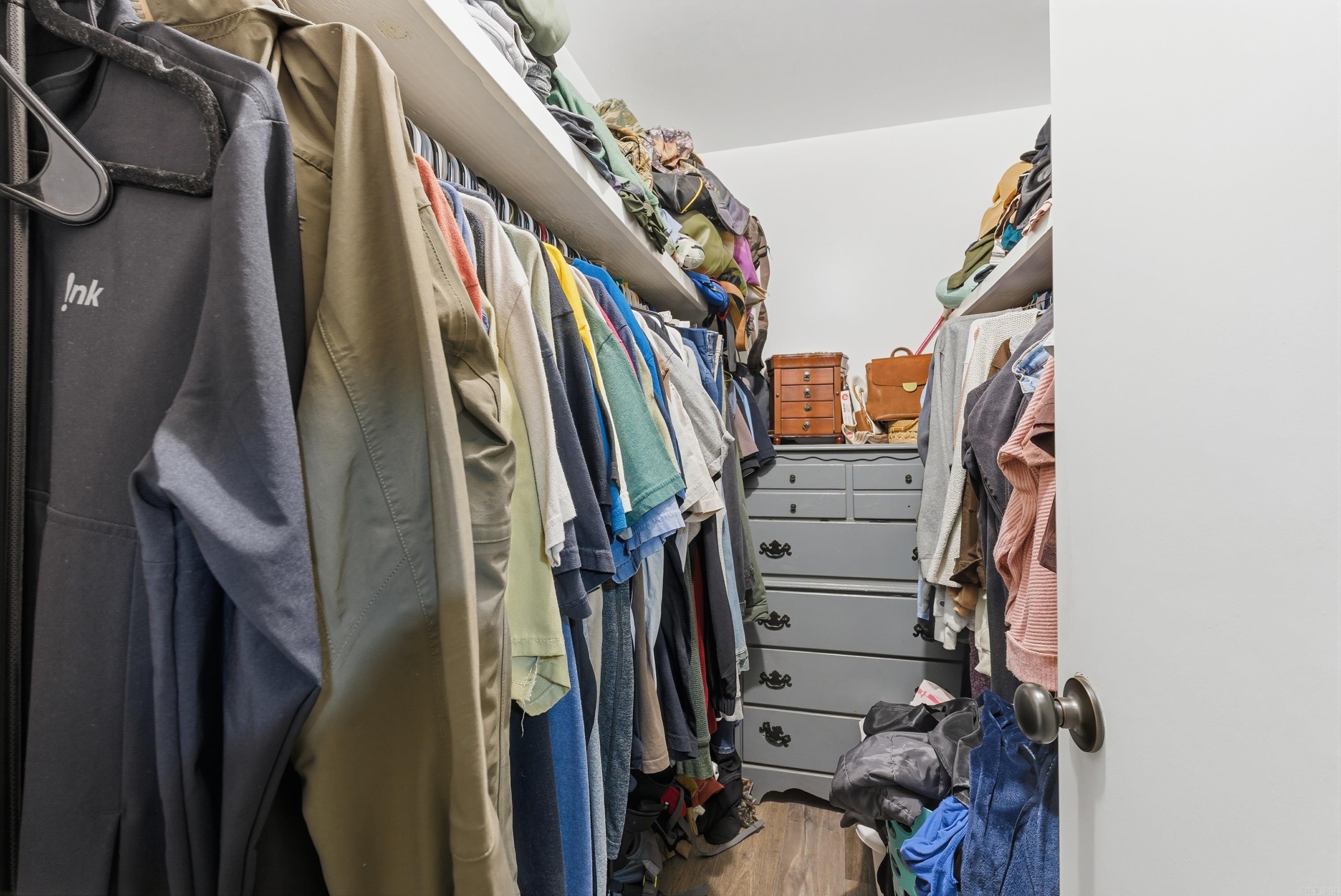 RANCH ESTATE - Residential