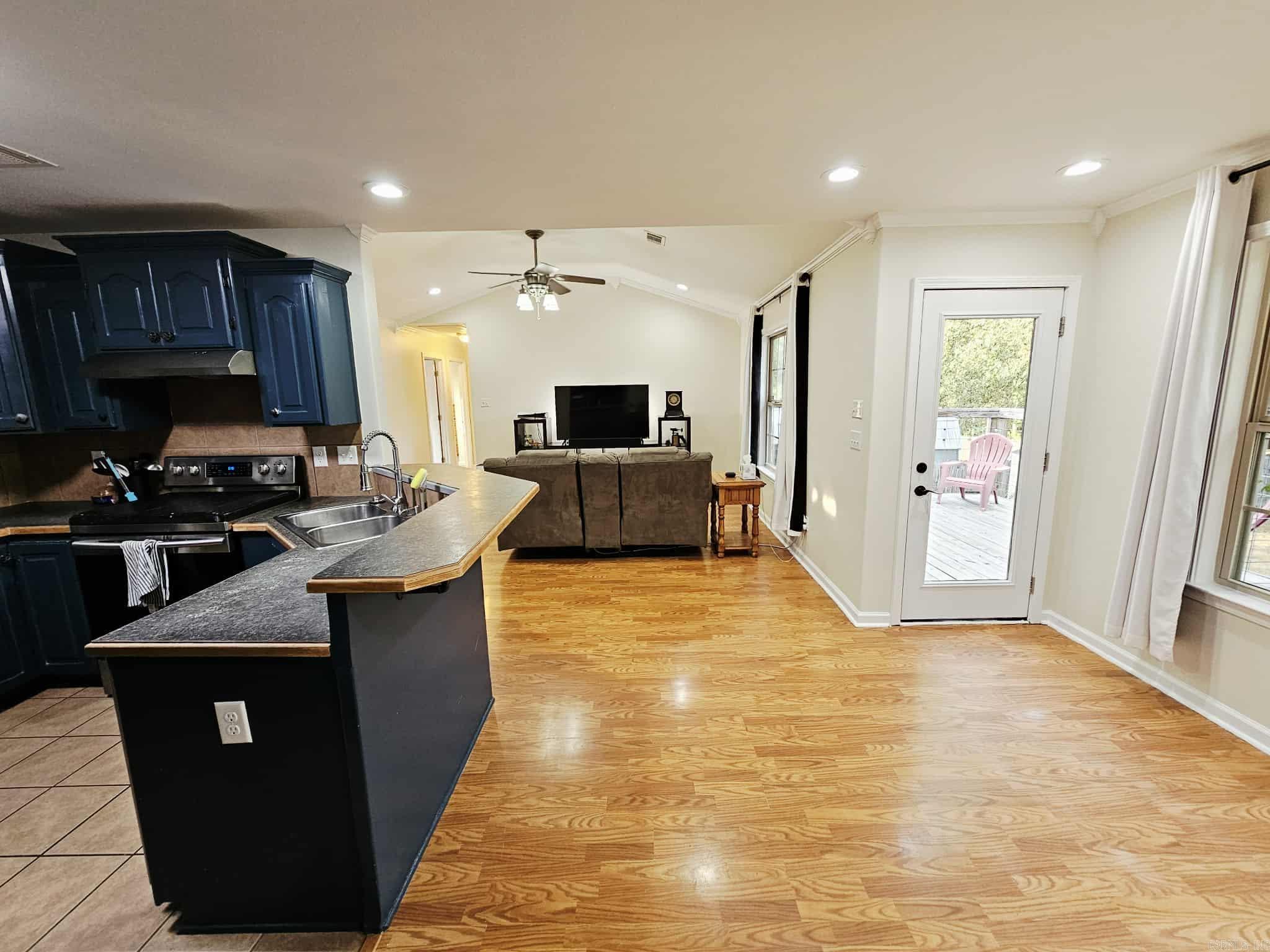 WEATHERING HEIGHTS - Residential