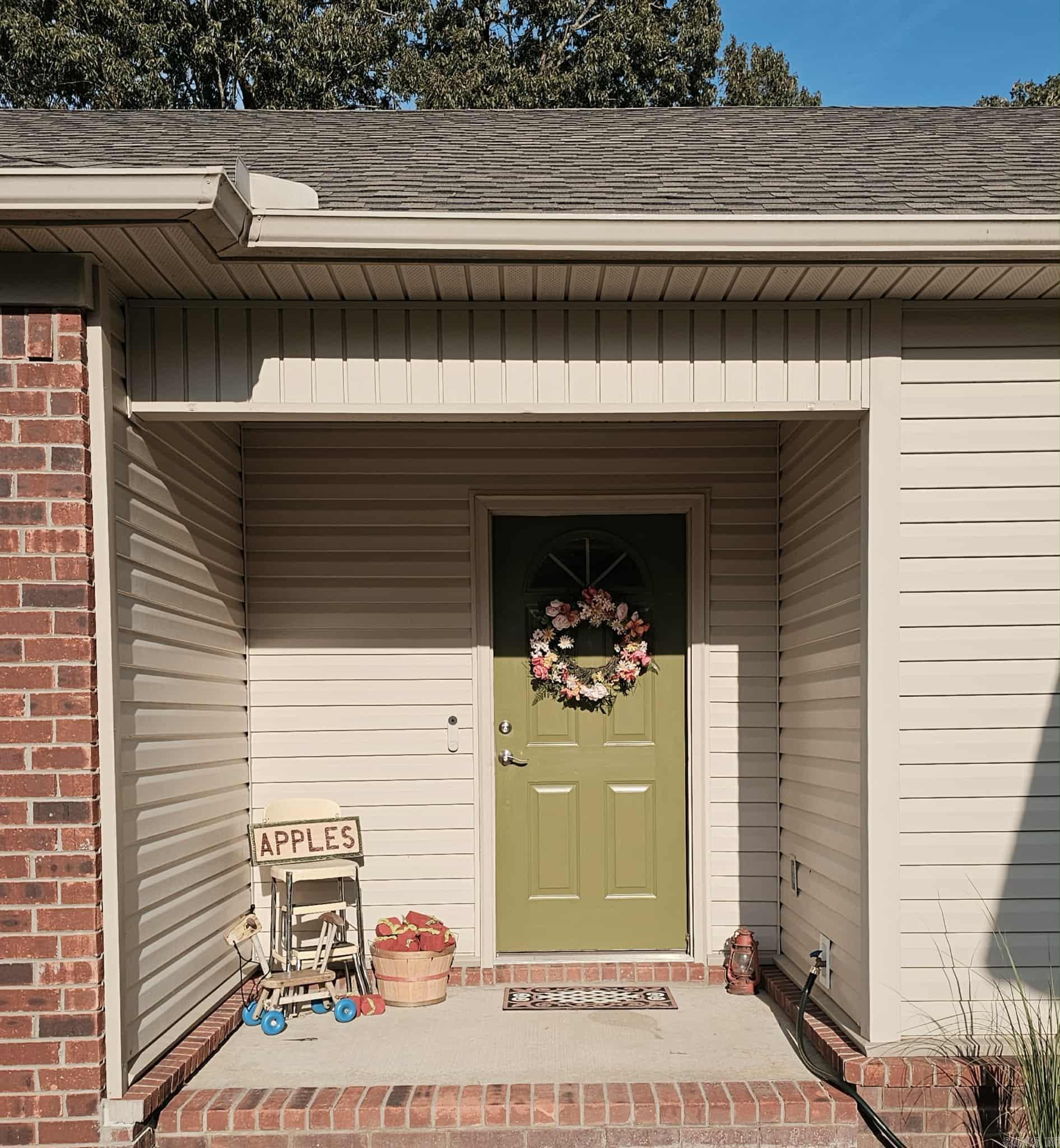 WEATHERING HEIGHTS - Residential