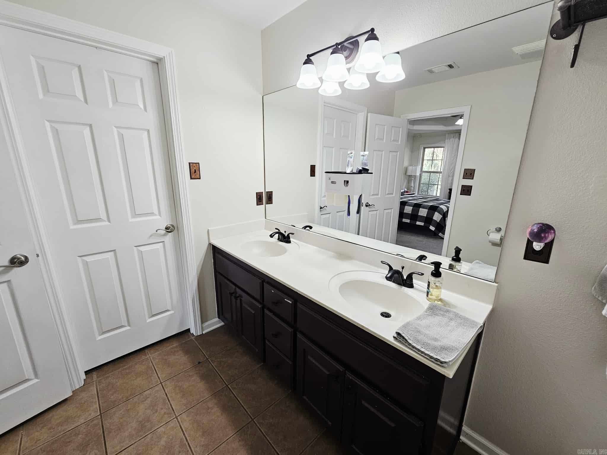 WEATHERING HEIGHTS - Residential