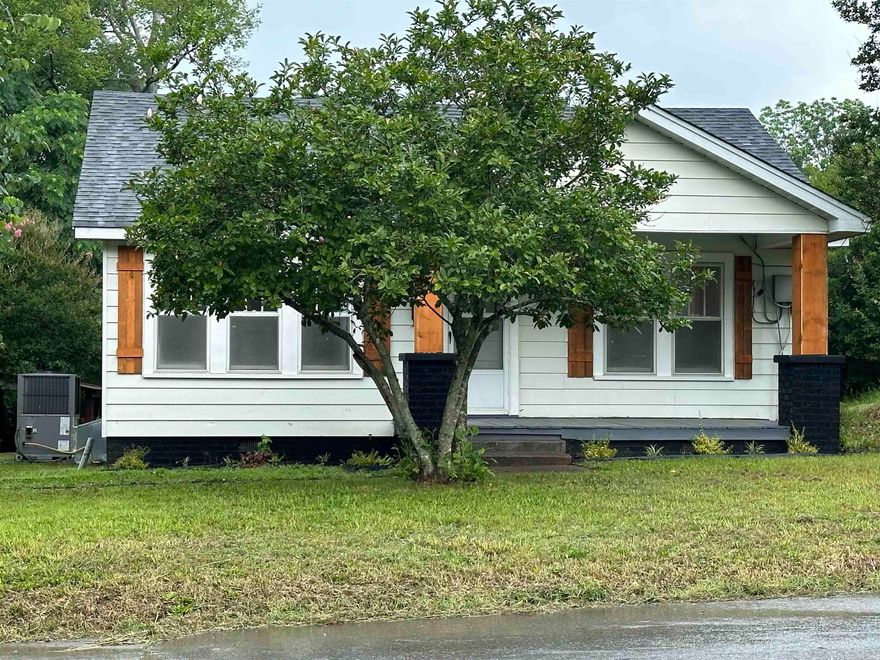 Welcome to 1514 Stanley Street in Malvern. This is a 3 bedroom, 2 full bathroom home that has been just renovated. New roof in March of this year, new flooring throughout, new paint throughout, new bathrooms and kitchen remodel, new sheetrock ceilings, HVAC replaced in 2018. You have got to see for yourself the huge master bedroom with an ensuite and 2 separate closets, the kitchen has beautiful butcher block counter tops, and nice sized guest bedrooms. Also, there is a 20x30 shed with concrete floor, 30x40 outbuilding with concrete floor, 16x30 outbuilding. Schedule a tour today!  This is an agent owned property.