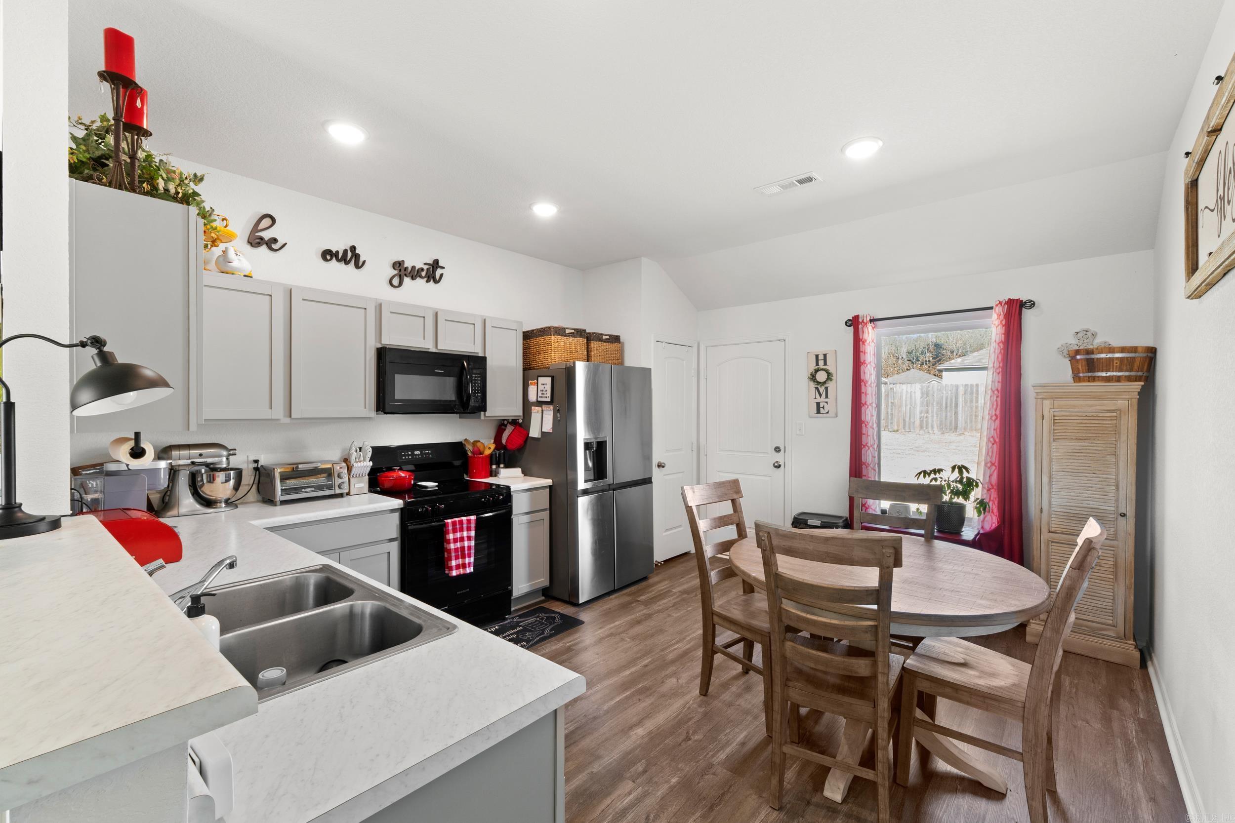 HOMESTEAD AT THE GAP PH 6 - Residential