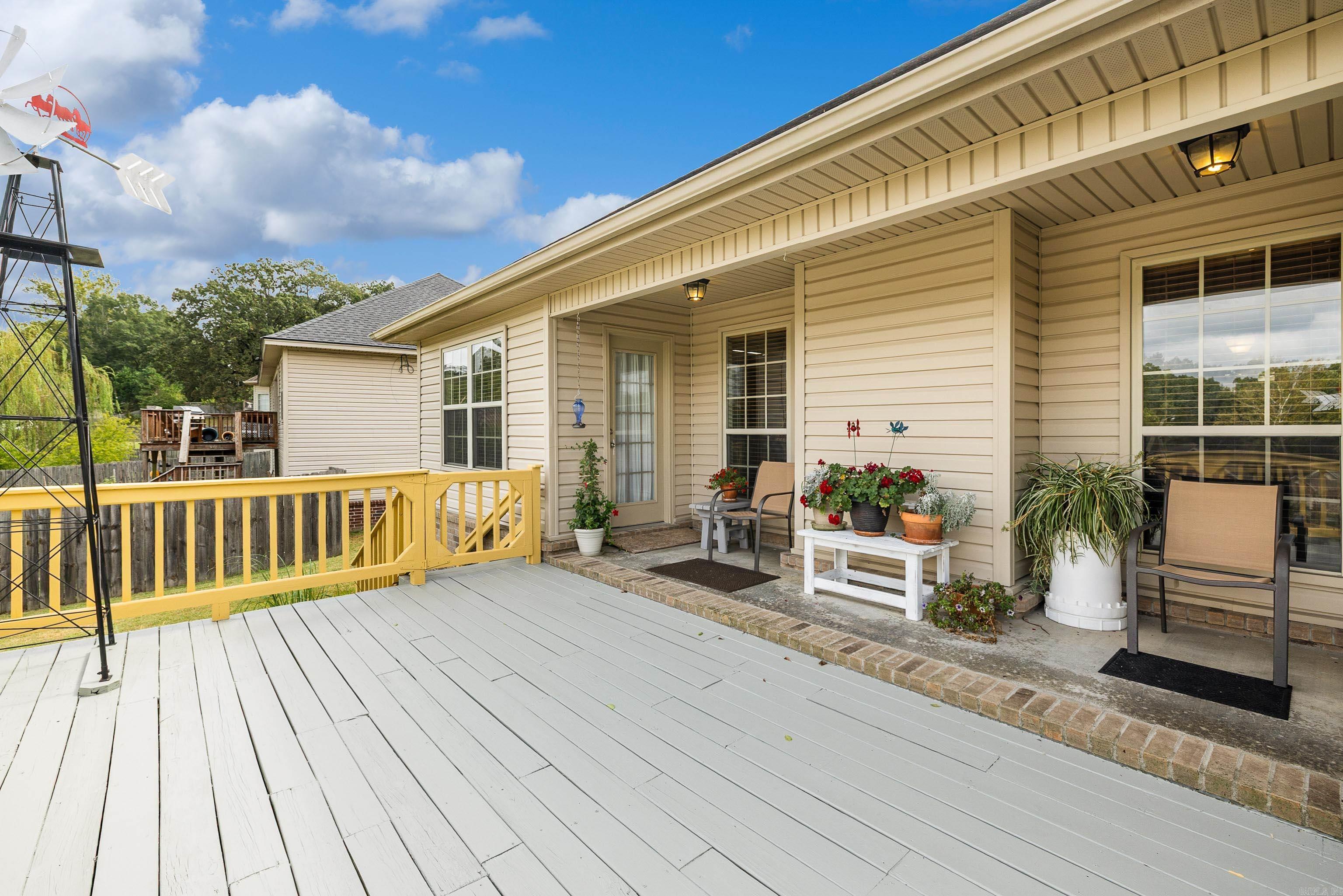 OAKTREE PLACE - Residential