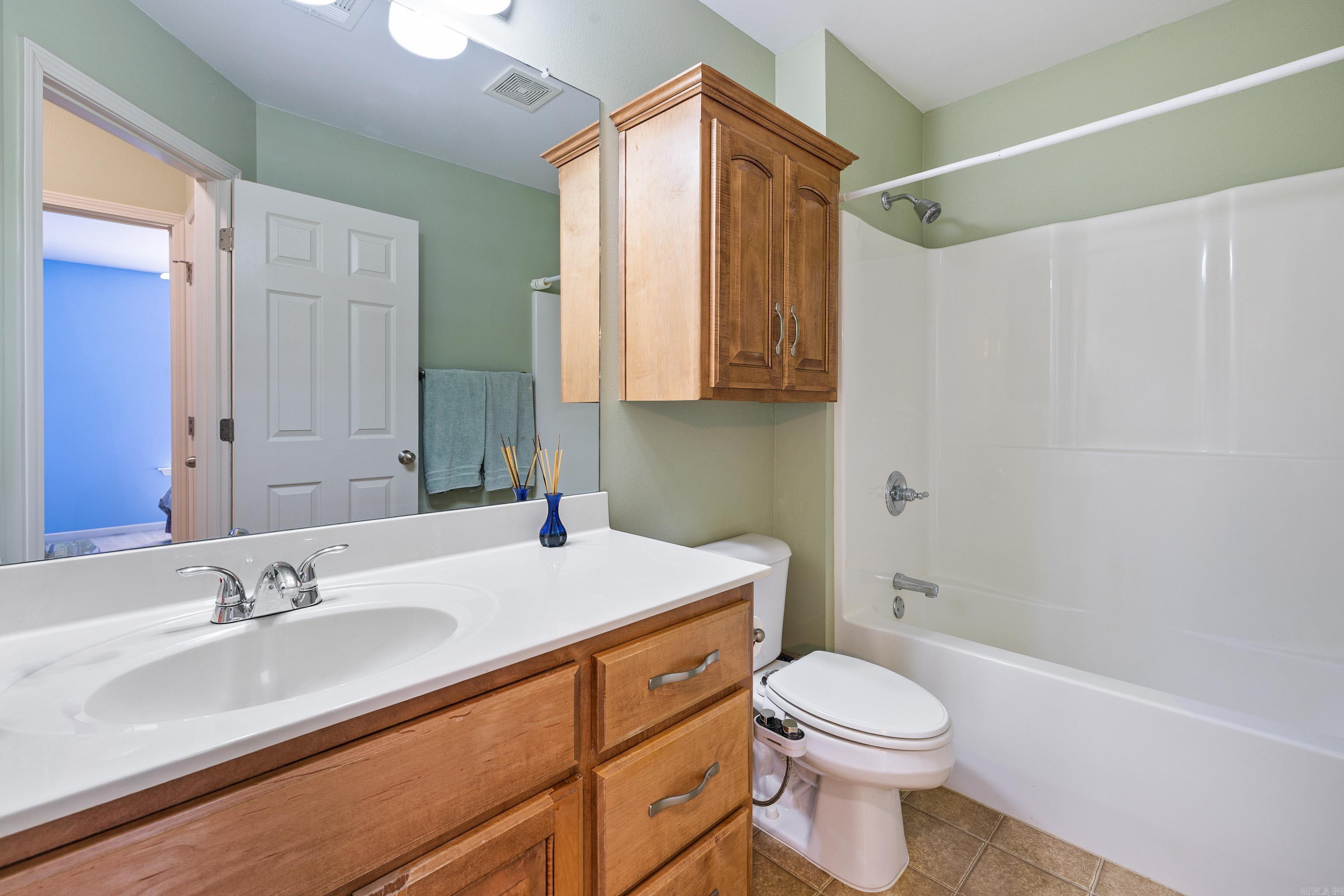 OAKTREE PLACE - Residential
