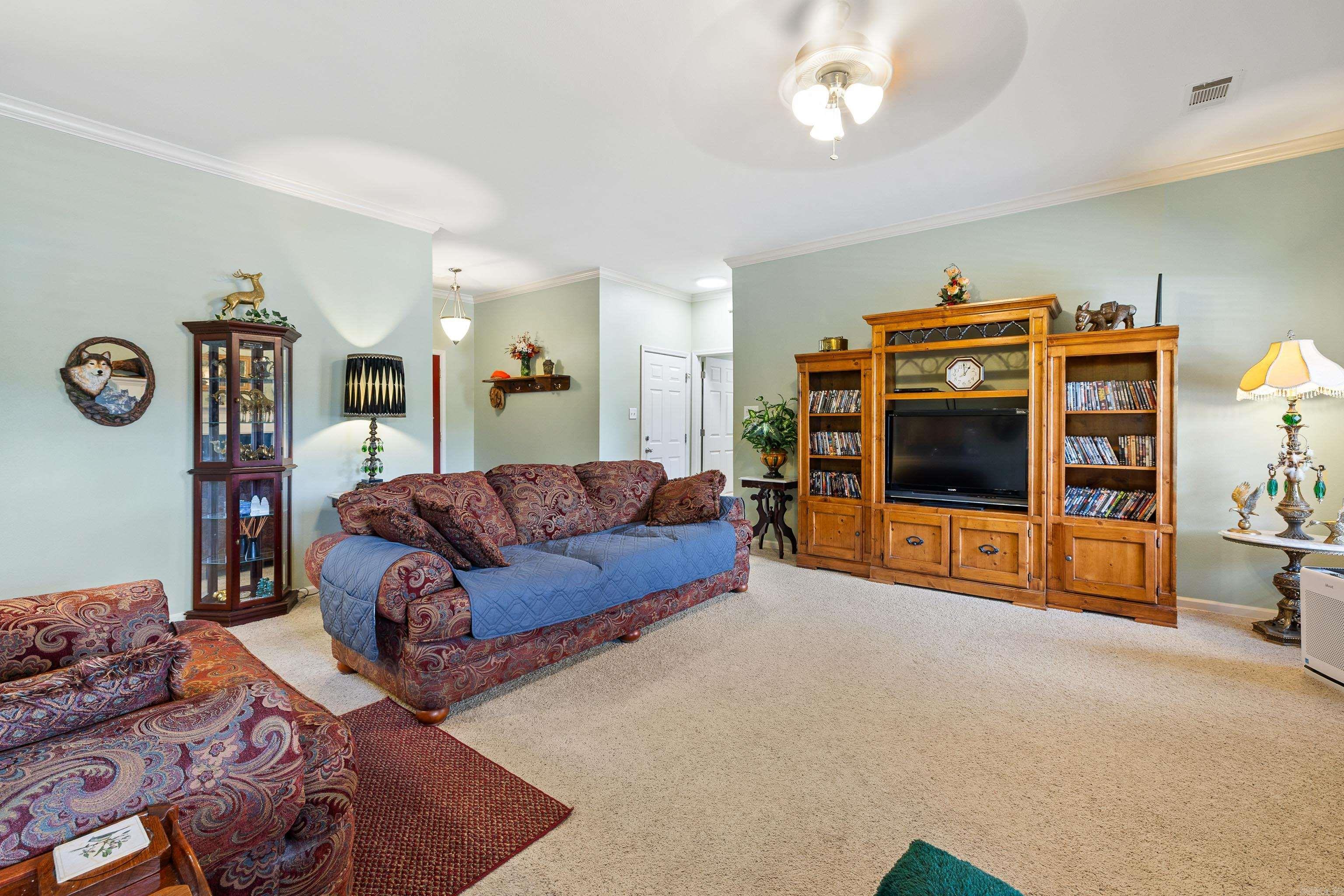 OAKTREE PLACE - Residential