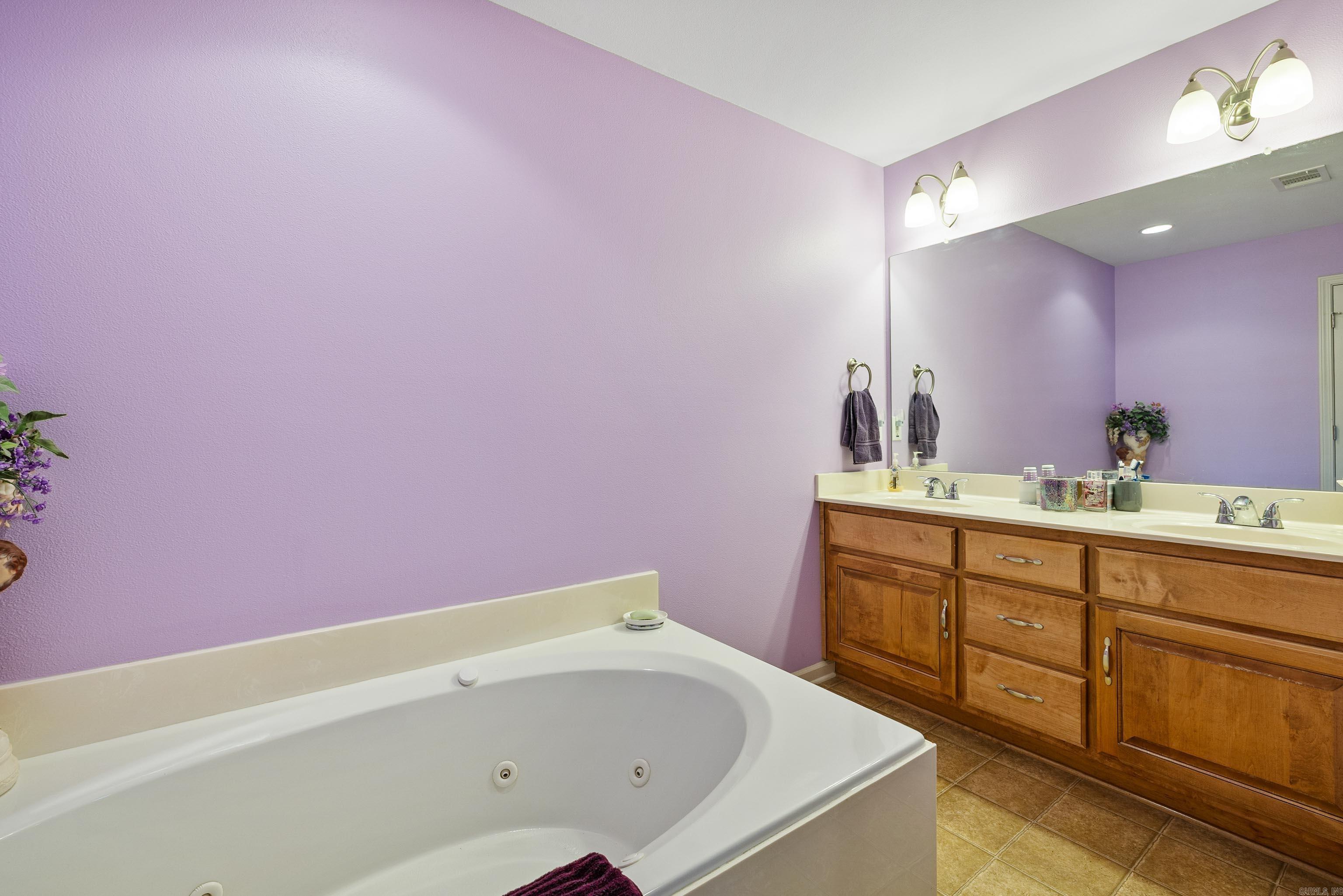 OAKTREE PLACE - Residential