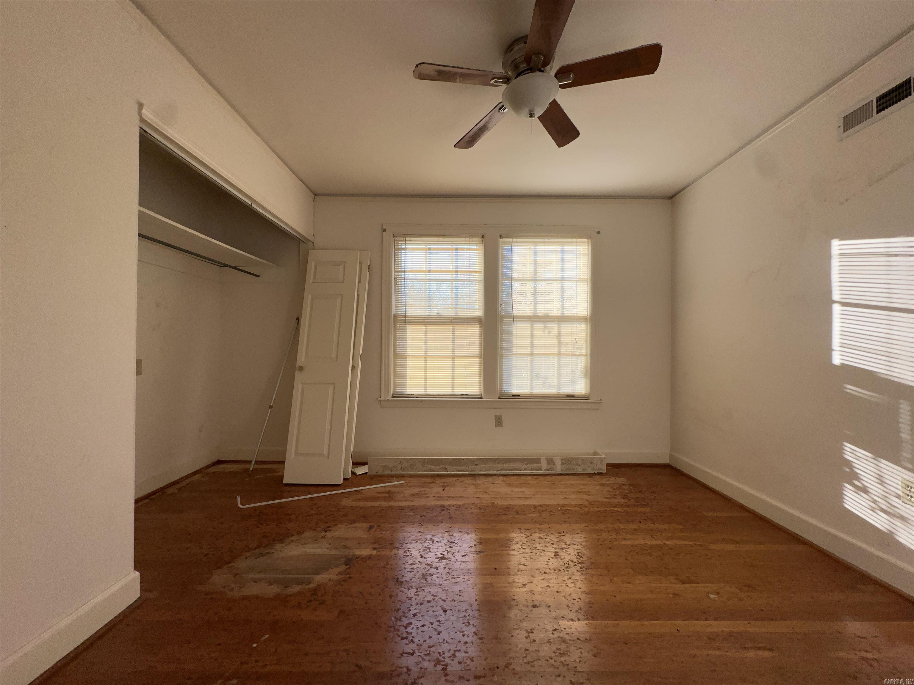 OAK FOREST - Residential