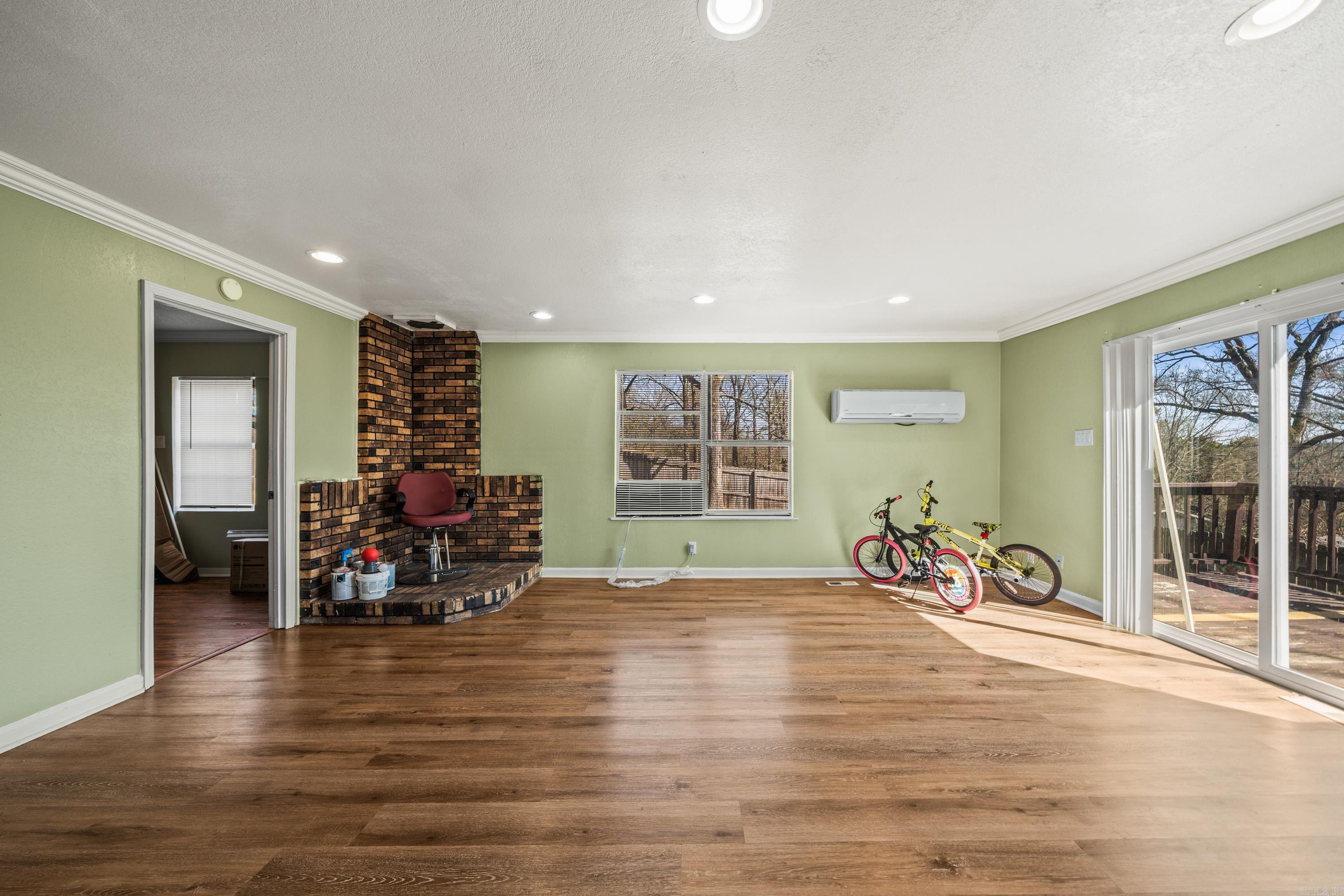 Crestmont #2 - Residential