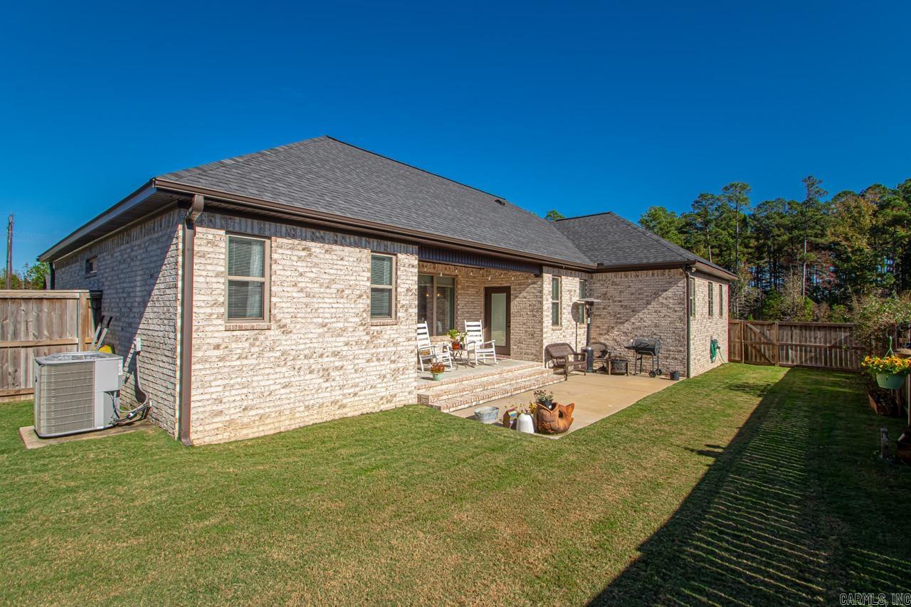 LEGACY POINTE - Residential