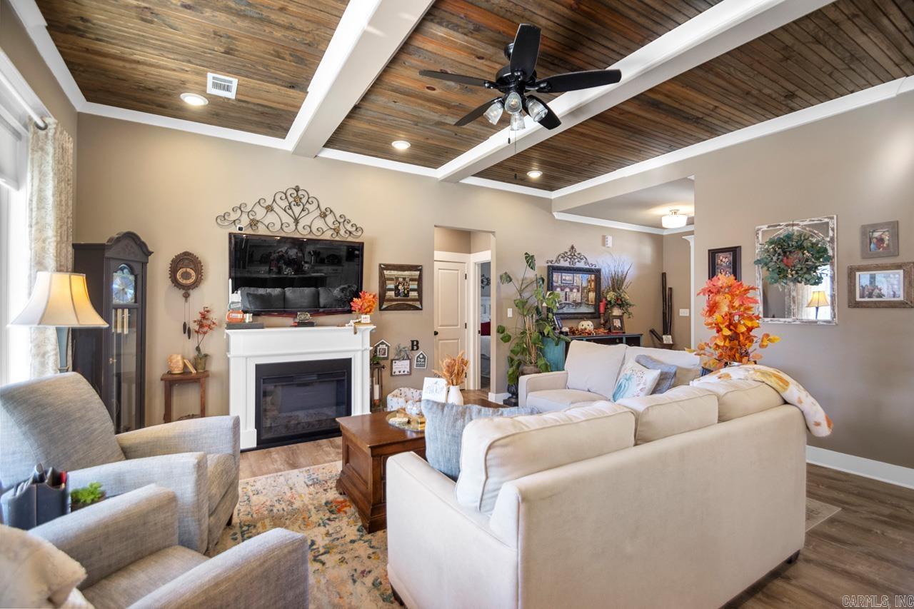 LEGACY POINTE - Residential