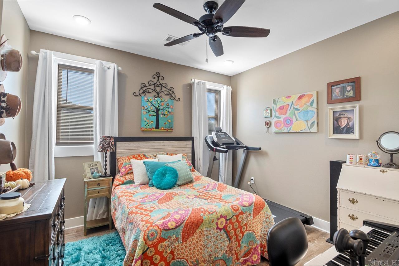 LEGACY POINTE - Residential